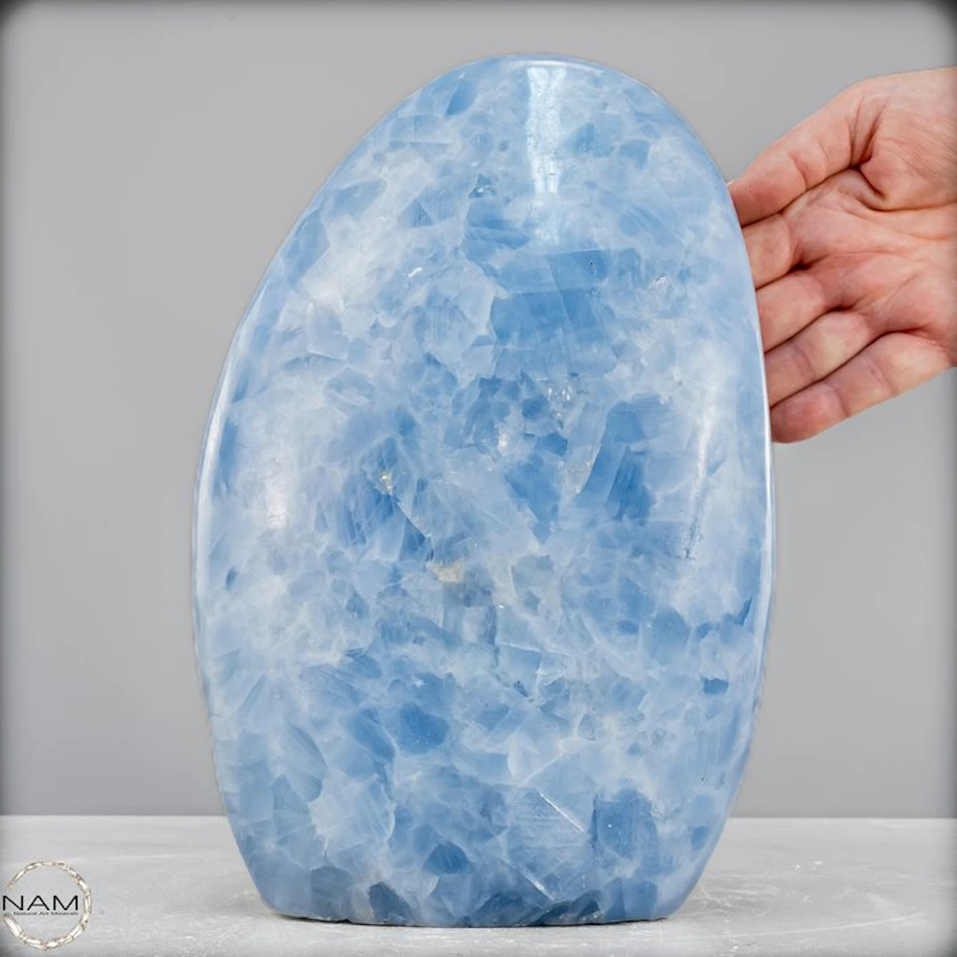 Exclusive blue calcite freeform – The essence of calm and clarity- 5567.15 g
