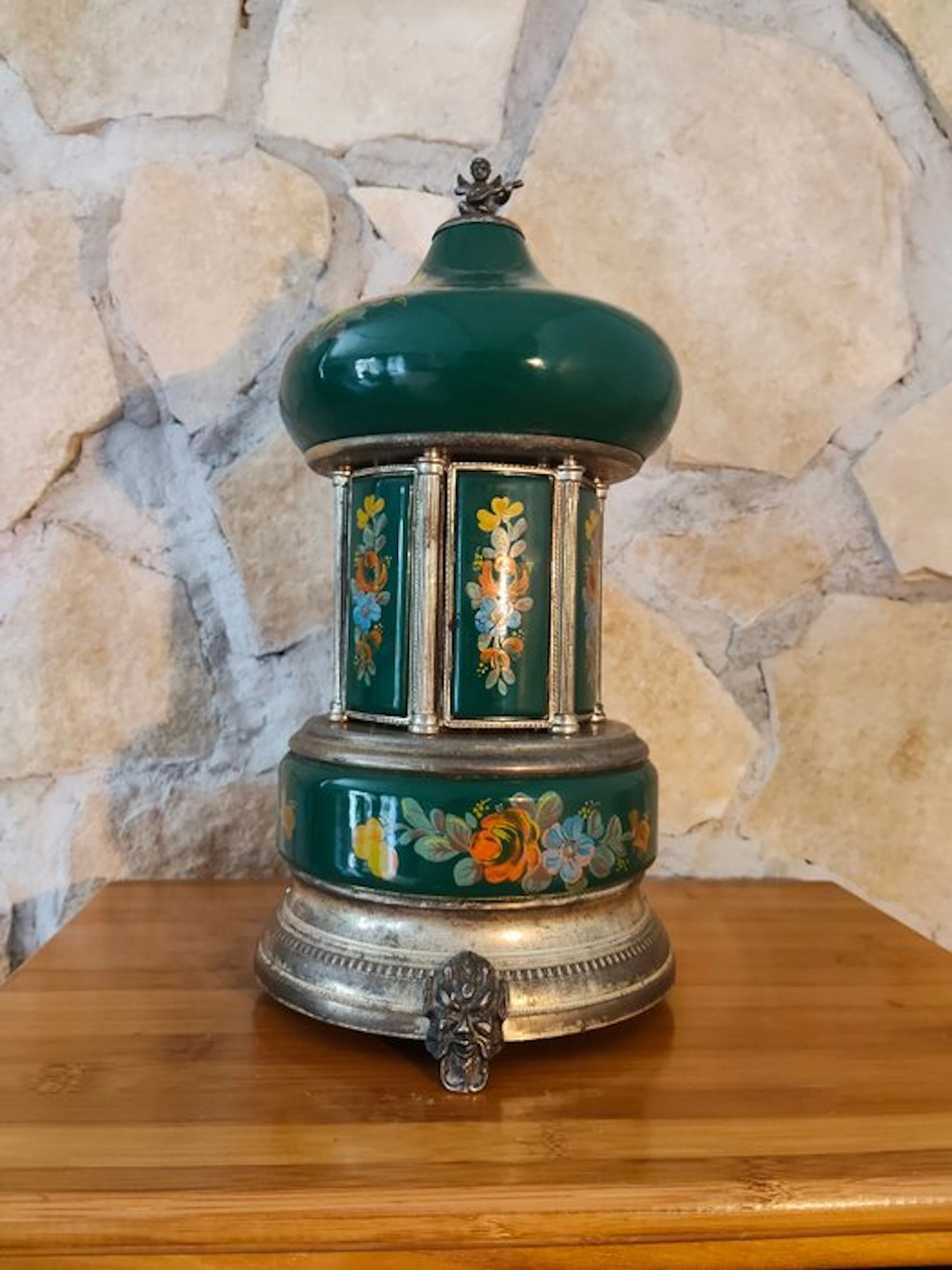 Decorative ornament - Cigarette/lipstick dispenser...
