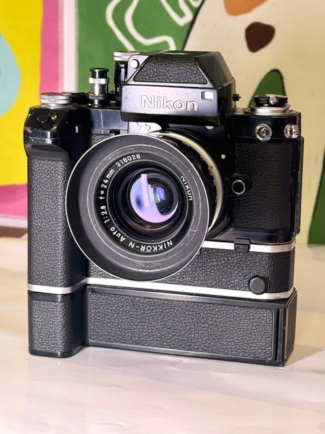 Nikon F2 + Nikkor-N 24mm F2.8 + MD-2 + MB-1 Analogue camera
