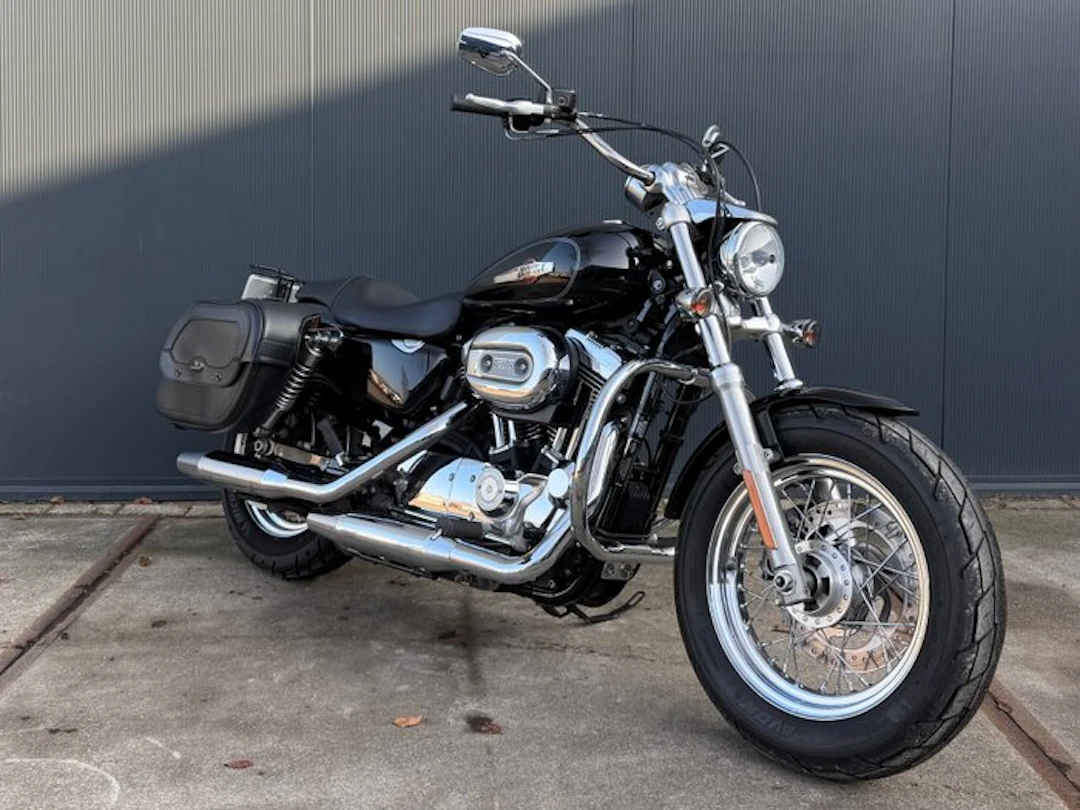 Harley-Davidson - XL 1200 C - Sportster - Custom - ABS - 1200 cc - 2015