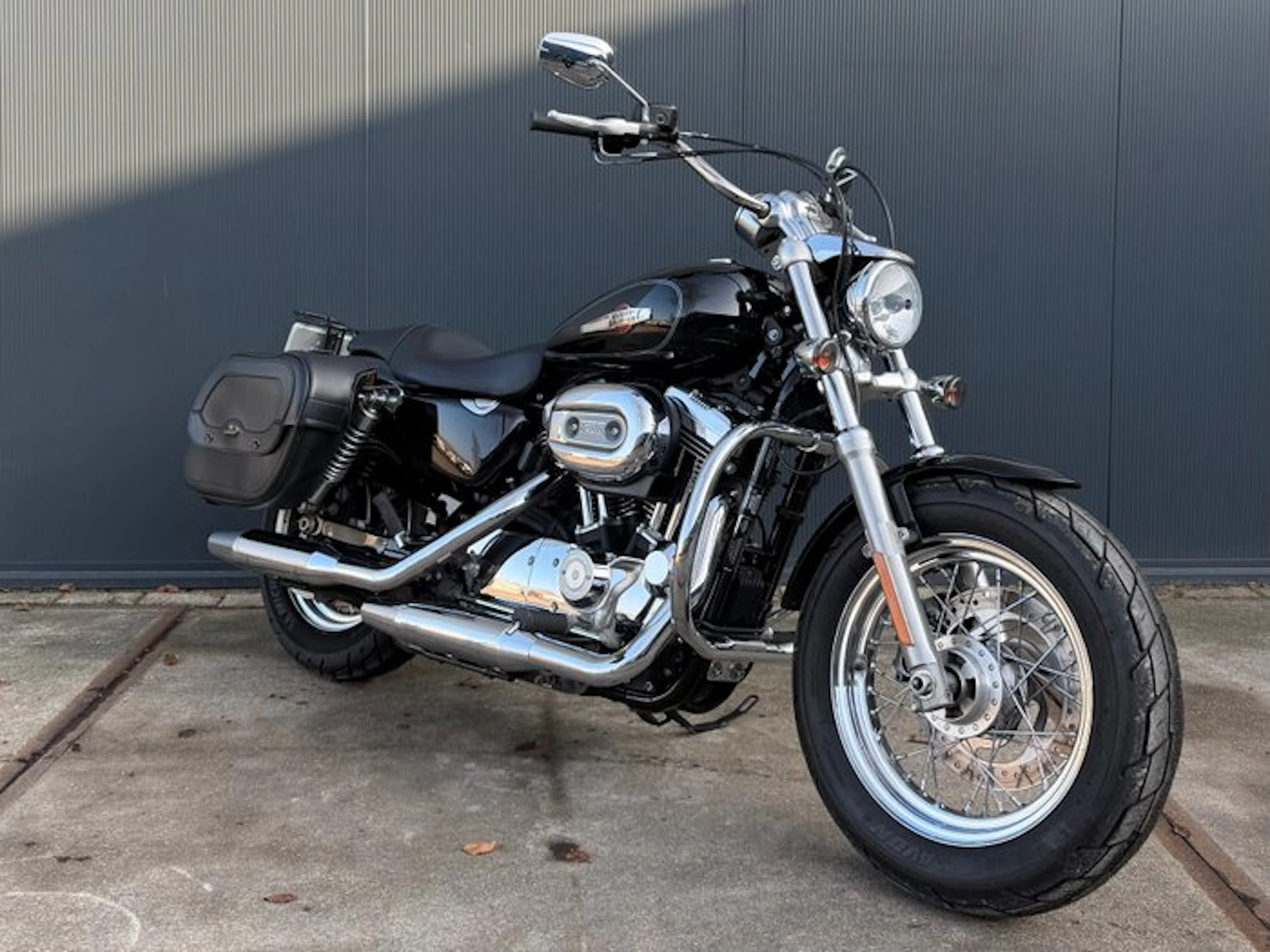 Harley-Davidson - XL 1200 C - Sportster - Custom - ABS - 1200 cc - 2015