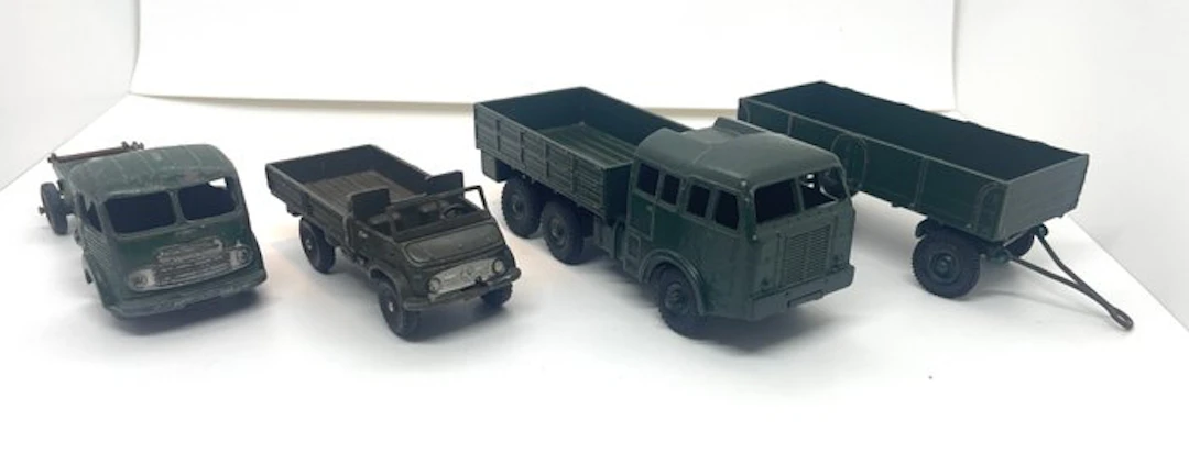 Dinky Toys 1:43 - Model military vehicle (4) - Dinky Toys leger voertuigen