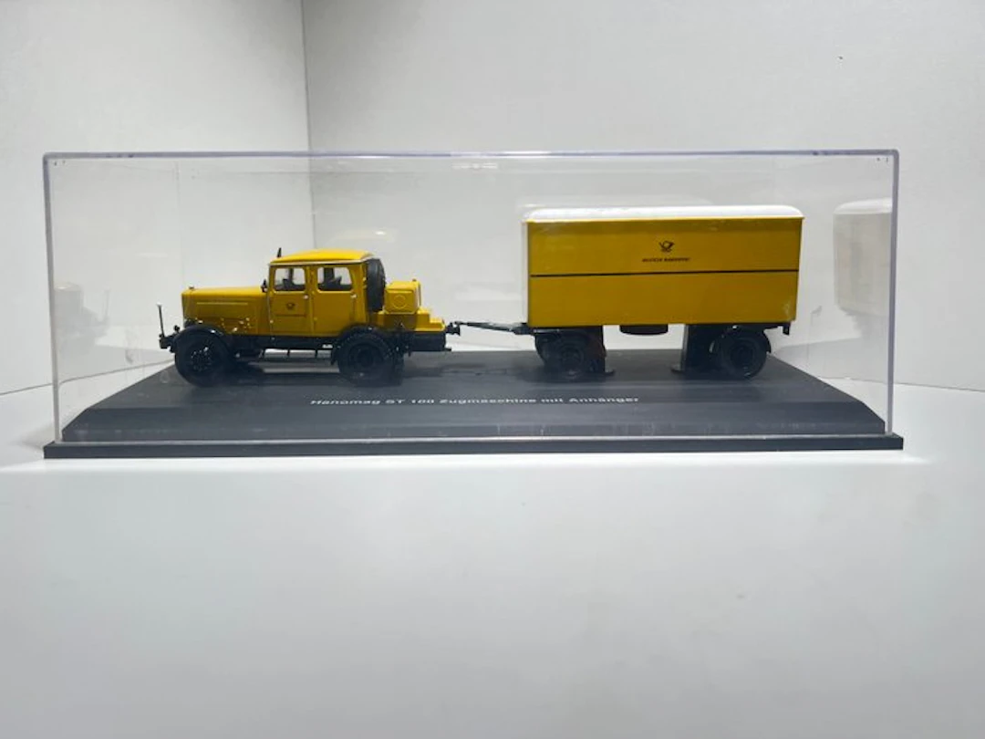 Schuco 1:24 - Model van - hanomag st 100 - with a trailer
