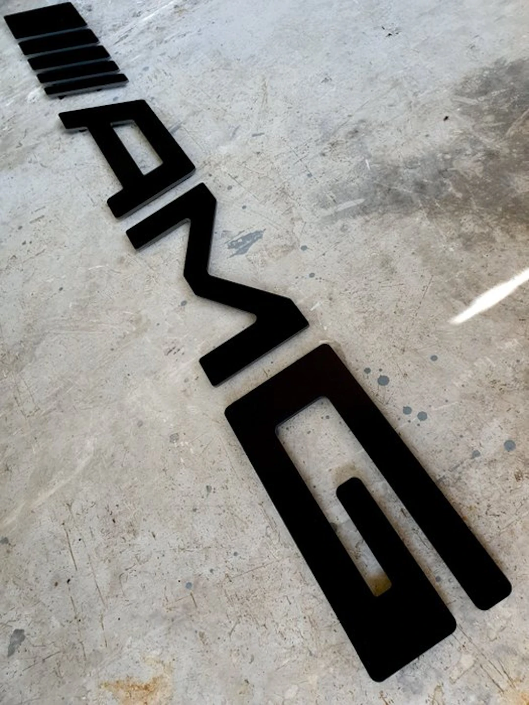 Sign - Mercedes-Benz - Logo mural professionnel AMG – Aluminium*