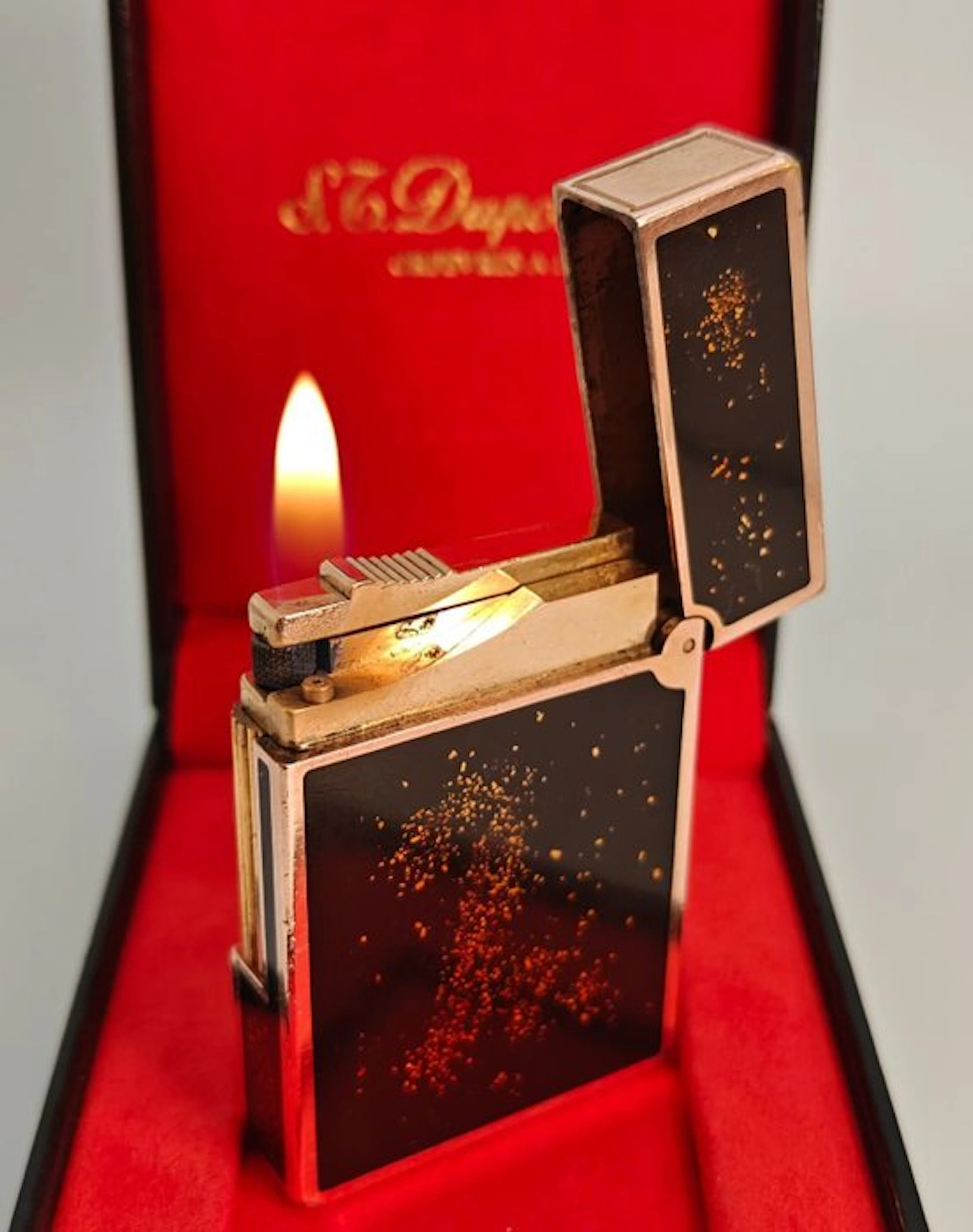 S.T. Dupont - Ligne 2 Small - Gold Dust Flakes - Boxed...