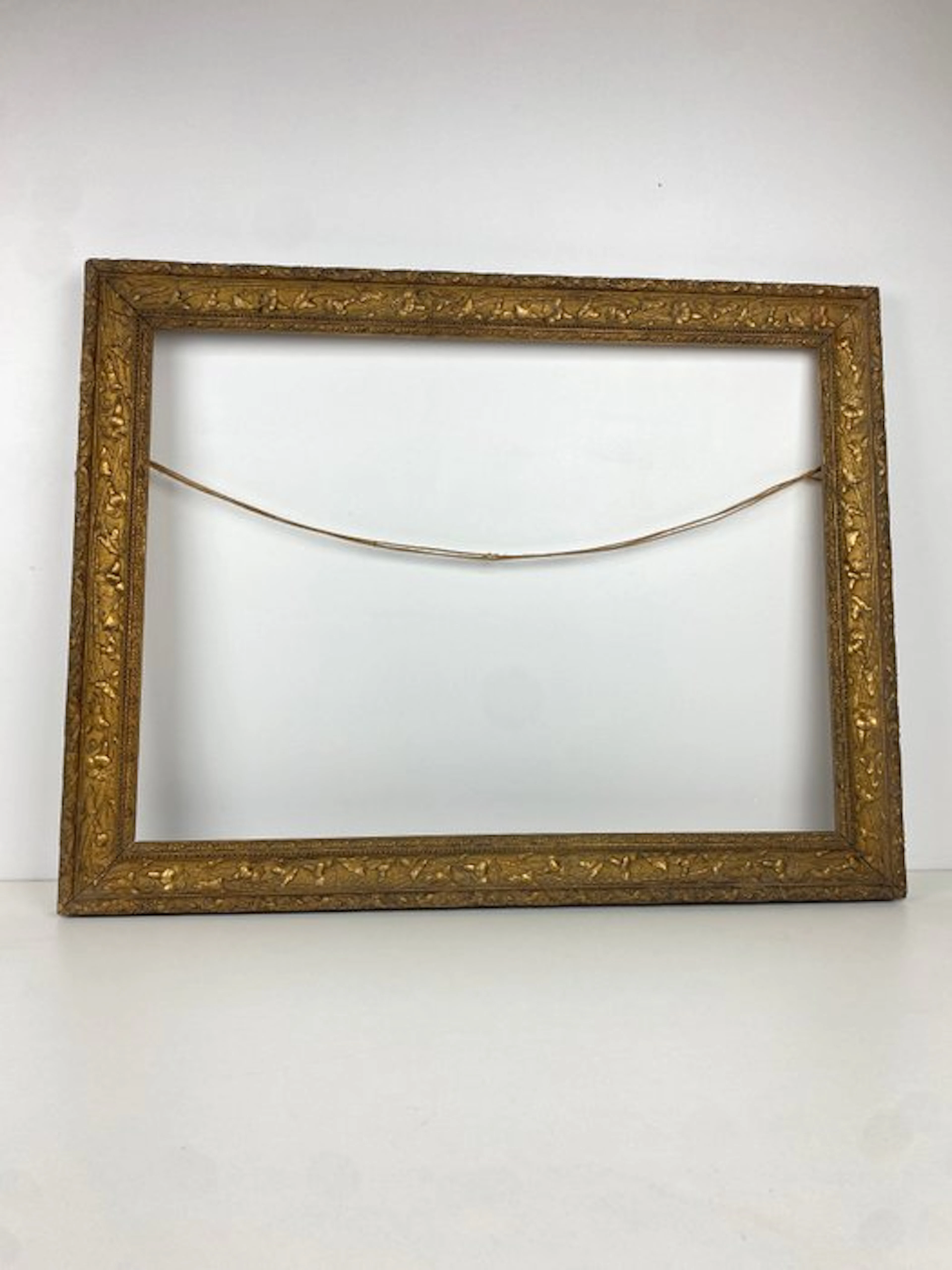 Frame - Wood, gold leaf - France XIX - 72cm x 56cm