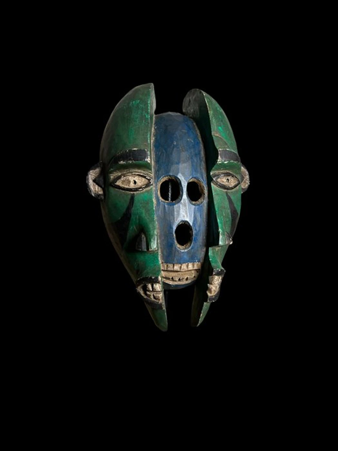 Mask - Yombe - DR Congo (No reserve price)