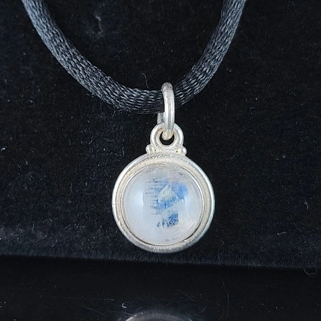 Moonstone Pendant- 1.98 g