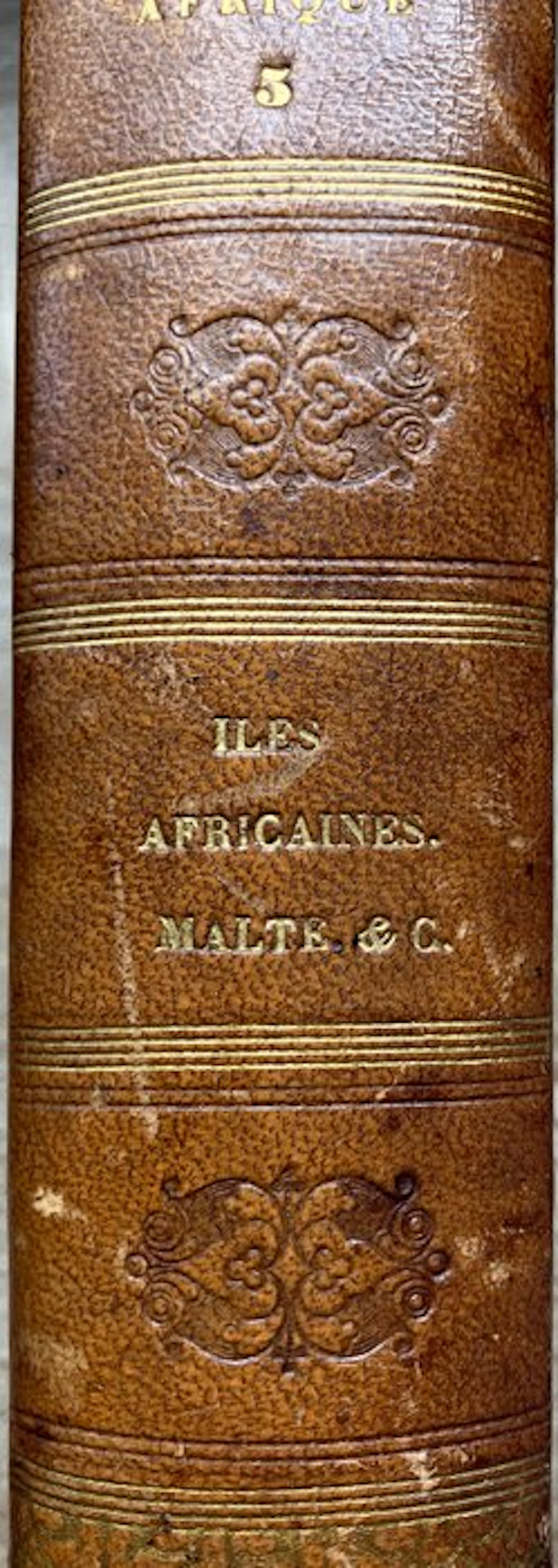 collectif - l'Univers - Iles Africaines