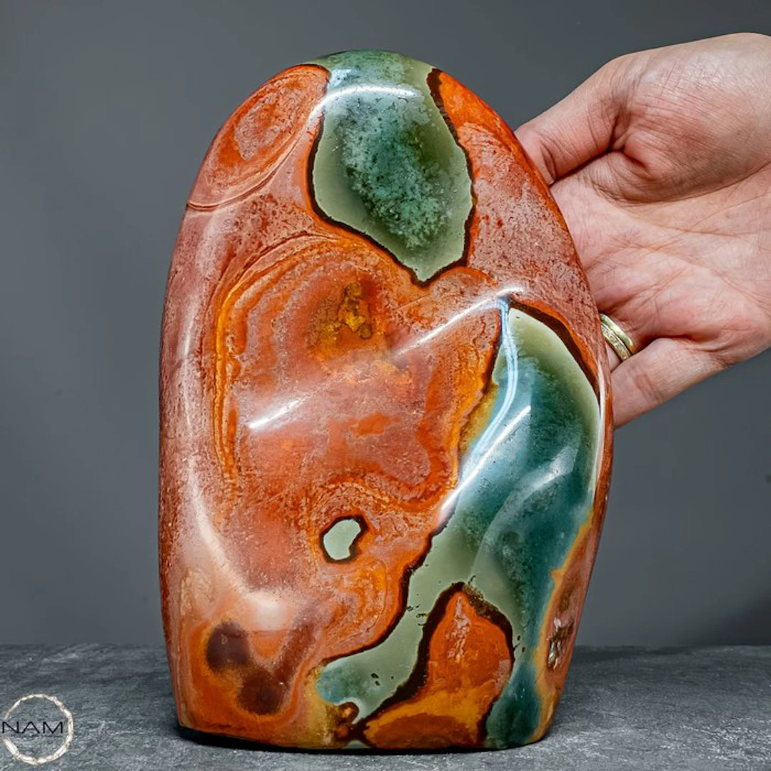Expressive polychrome jasper Freeform with vibrant color play.- 1737.77 g