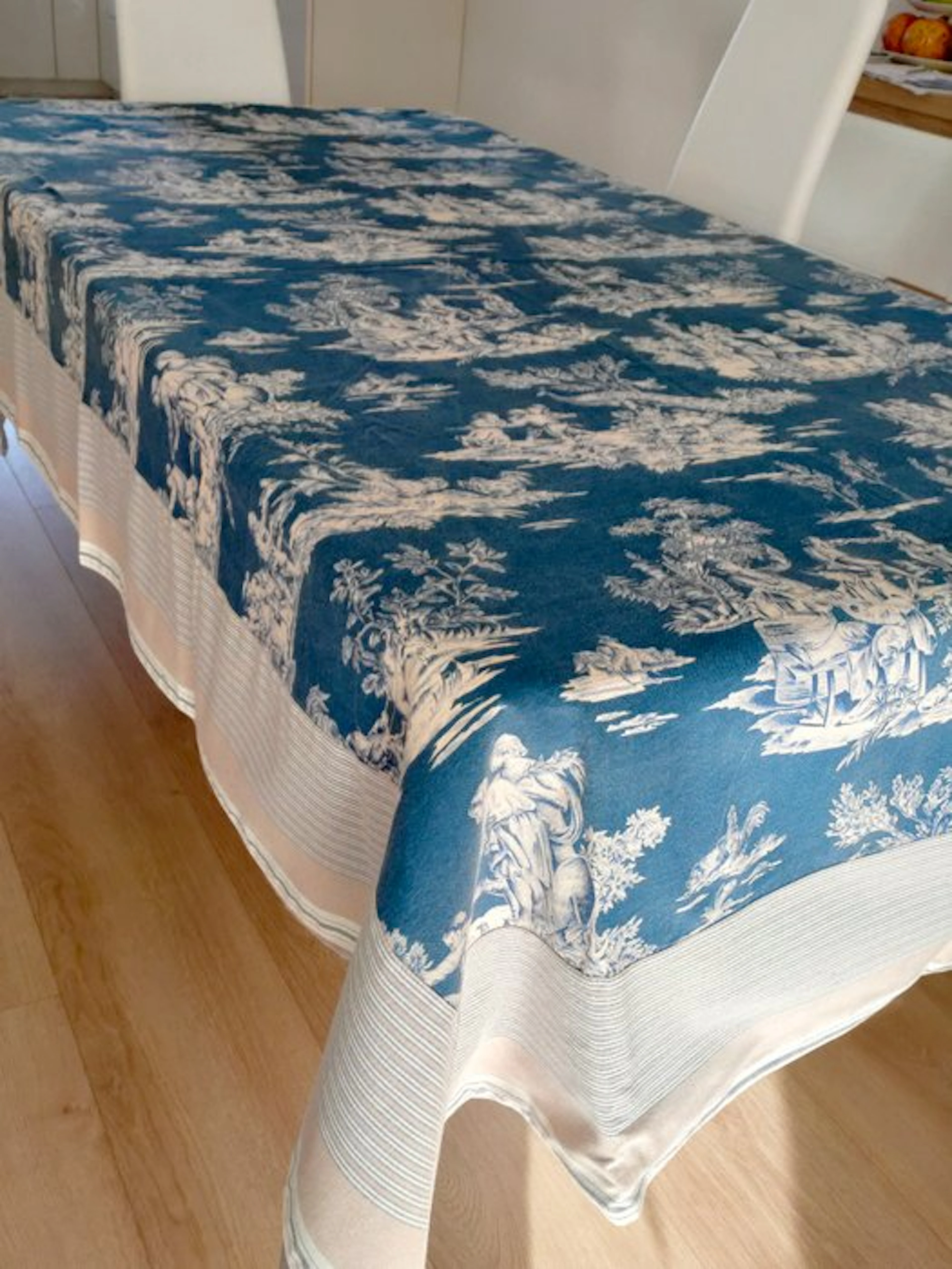 Tablecloth - 236 cm - 145 cm - Toile de Jouy tablecloth