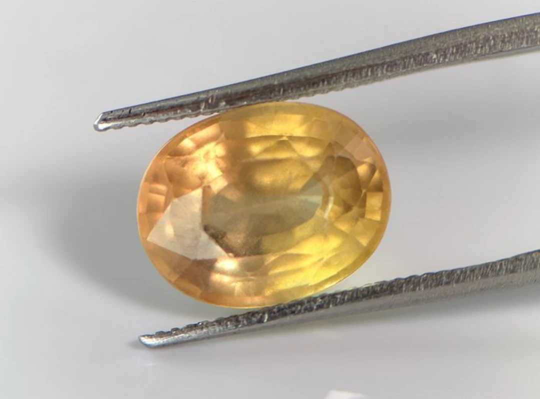 Yellow Sapphire - 4.15 ct - Gem research Swiss Lab (GRS) - No Heat, Type 1