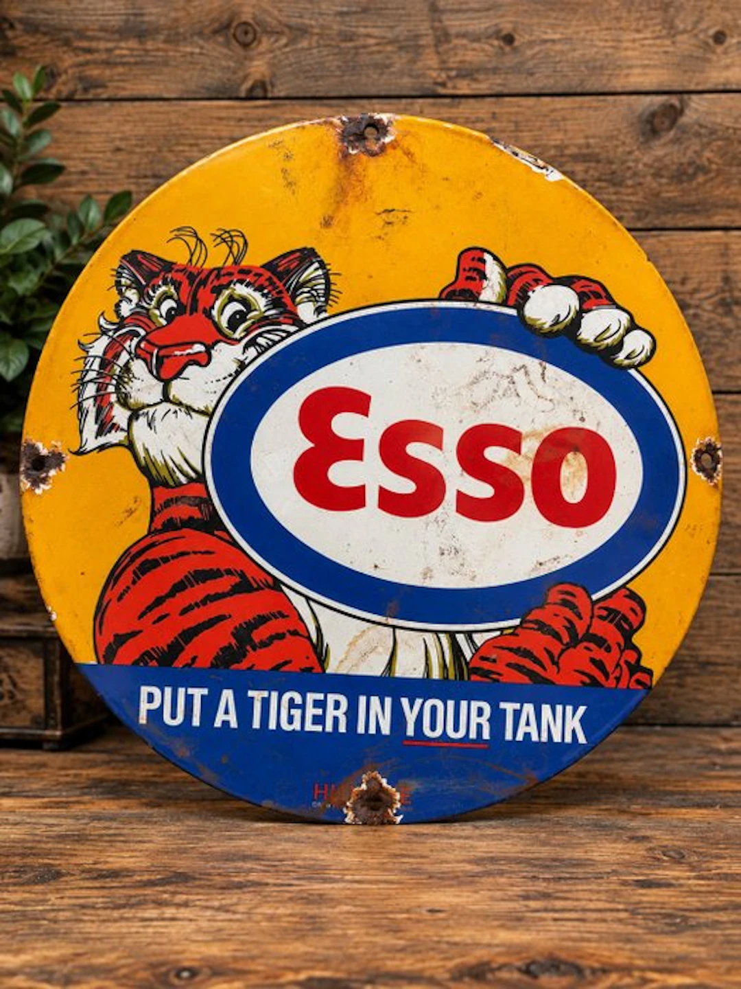 Esso - Esso Put a Tiger in Your Tank - Enamel sign - Enamel