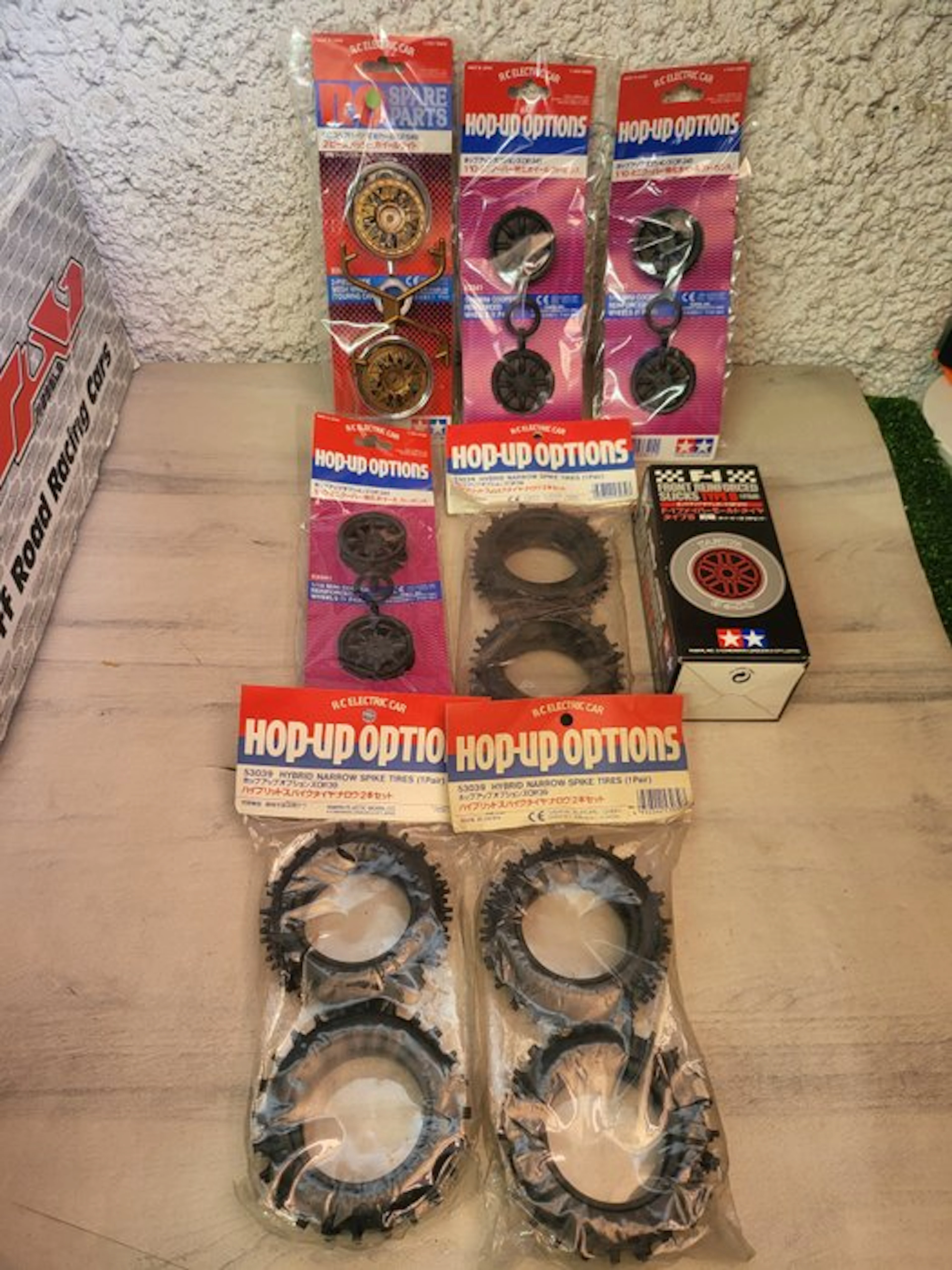 Tamiya 1:10 - Model car (11) - Tamiya Hop-Up Options 53341 53039 SP549