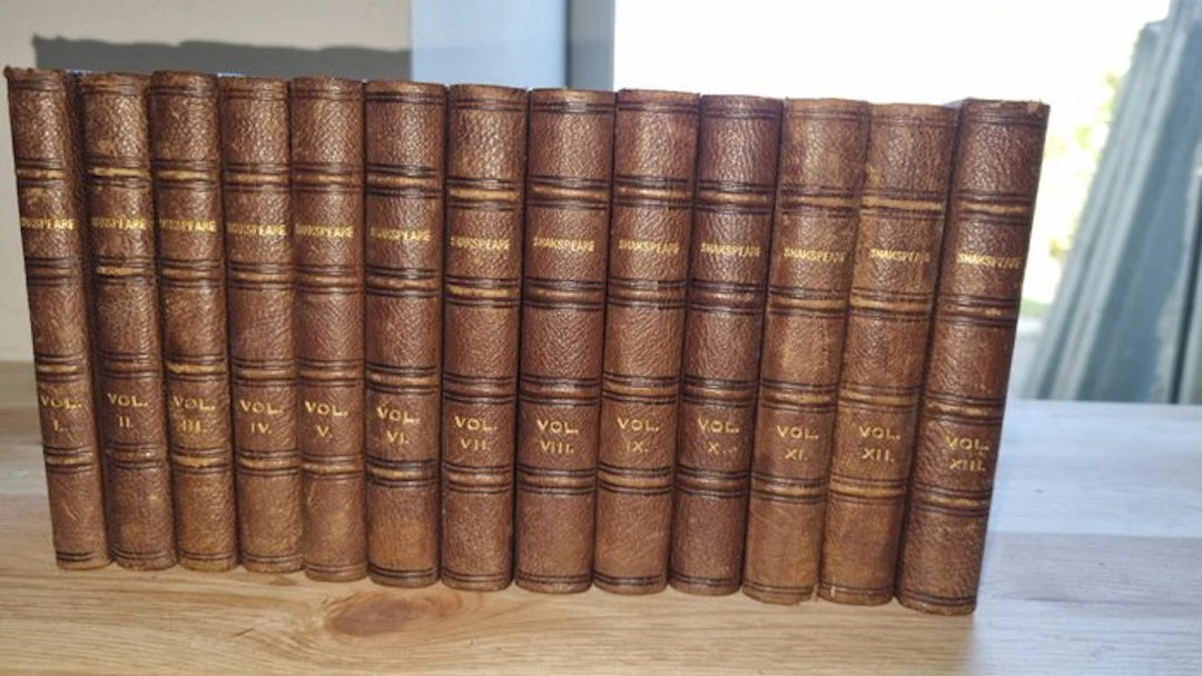 Shakespeare - William Shakespeare - The Handy Volume...