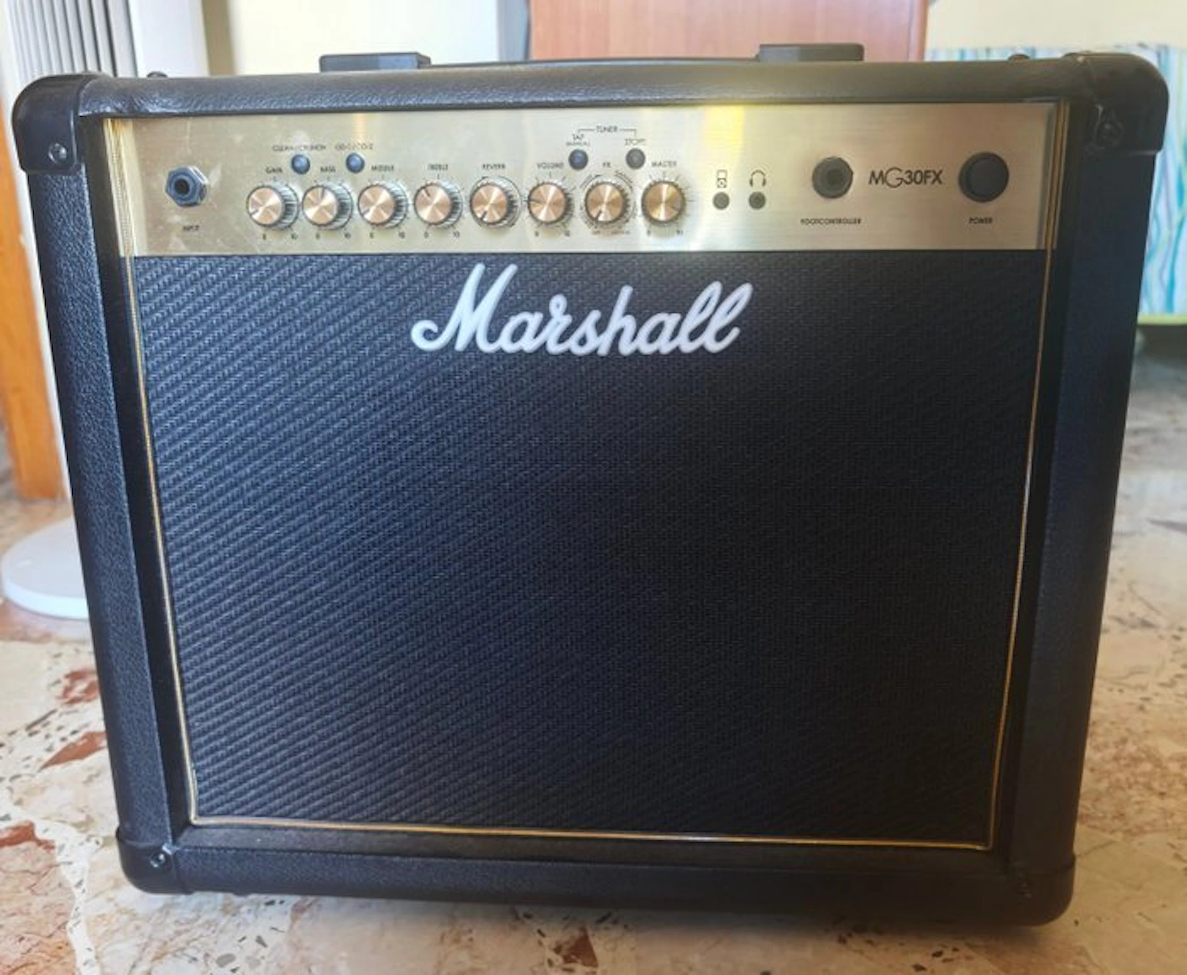 Marshall - Number of items: 1 - Guitar amplifier - United...
