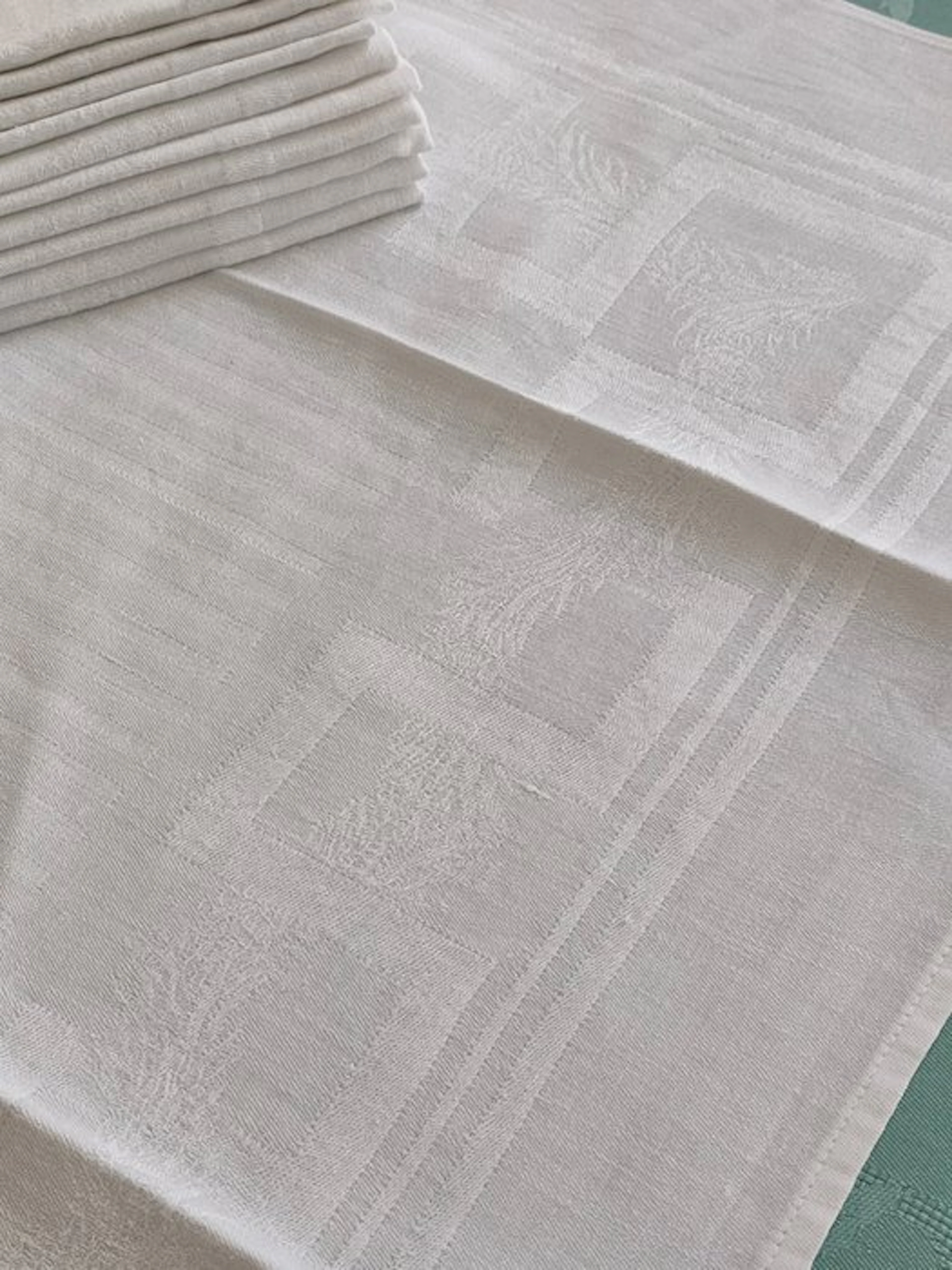 Napkin (11) - 58 cm - 54 cm