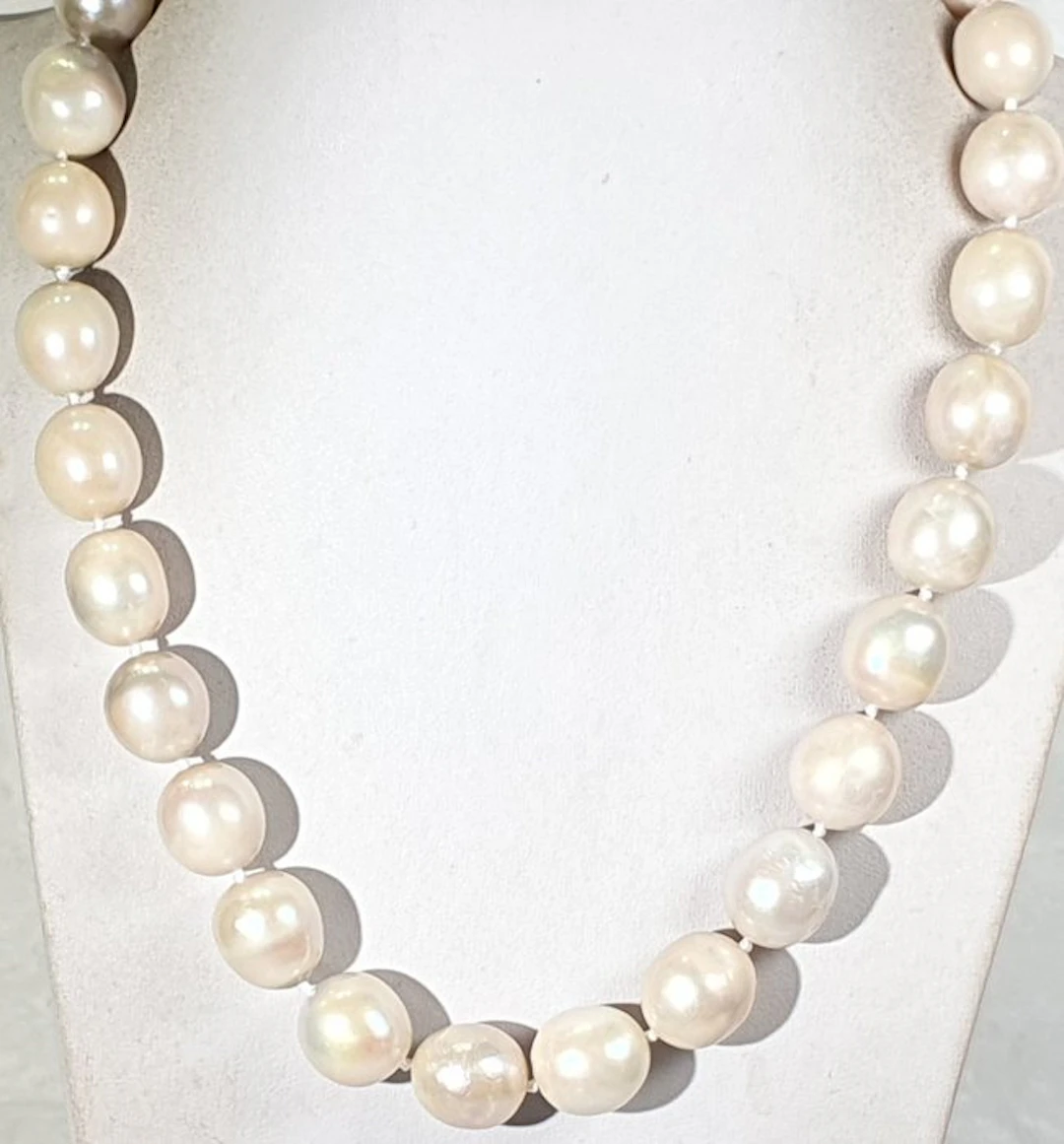 Natural freshwater pearls Golden Reflections - GIANTS...