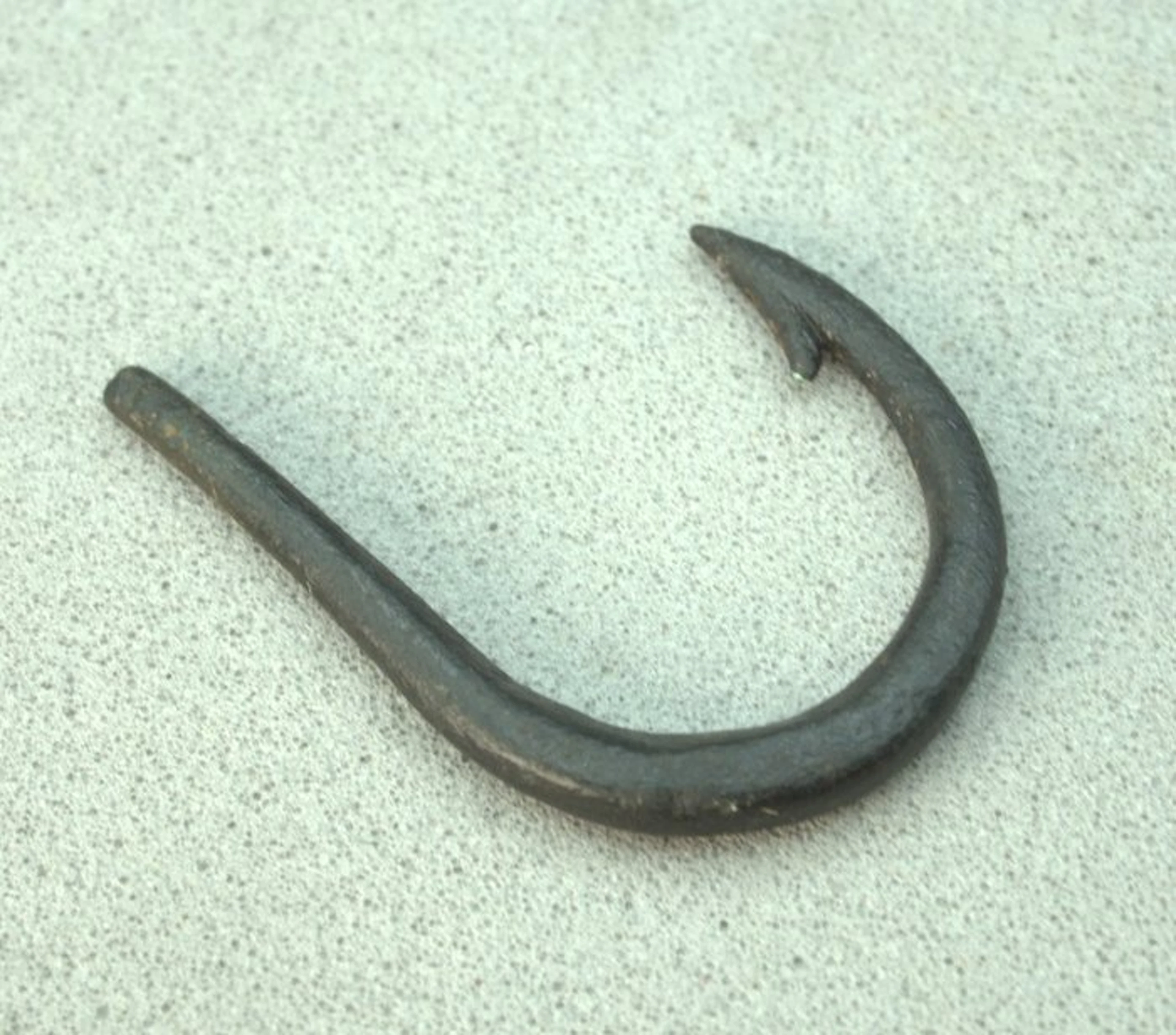 Ancient Roman Bronze Fishing hook - 27 mm (No reserve price)