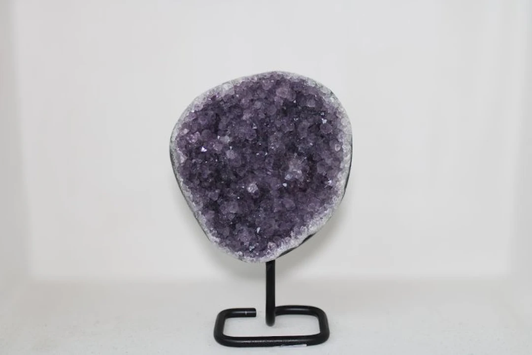 Amethyst Crystals - Height: 22 cm - Width: 15 cm- 1.67 kg - (1)