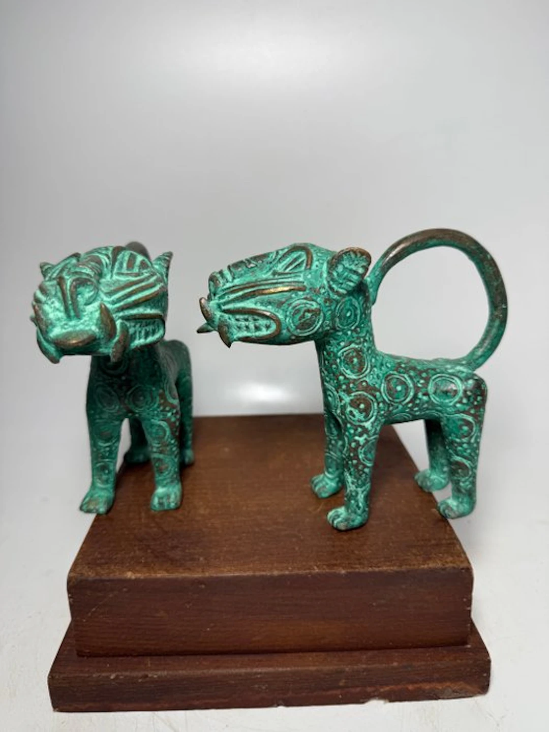 Magnificent leopard pair - Yoruba - Nigeria (No reserve price)