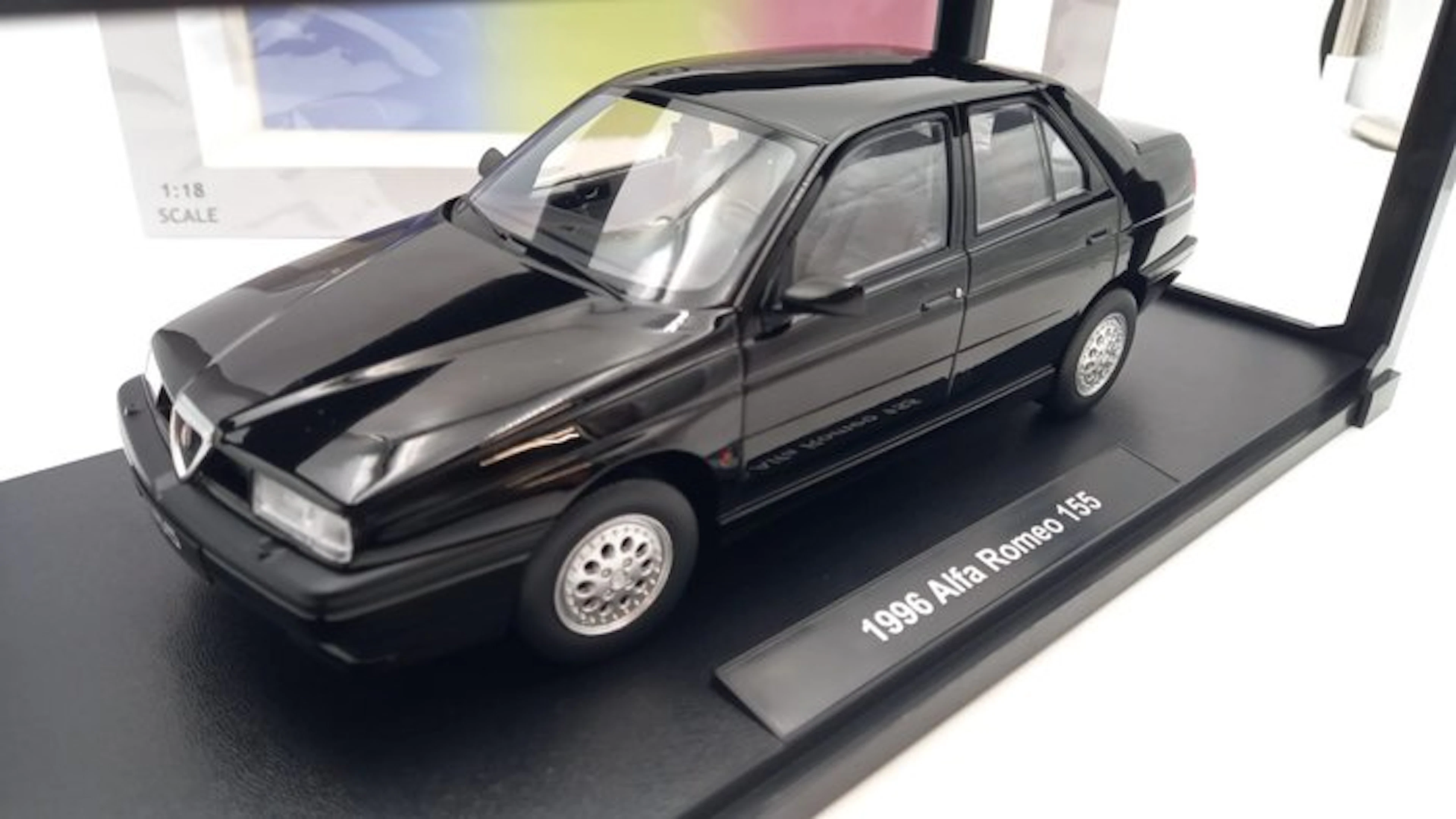 Triple9 1:18 - Model car - Alfa Romeo 155 1996 - (cod.P3)