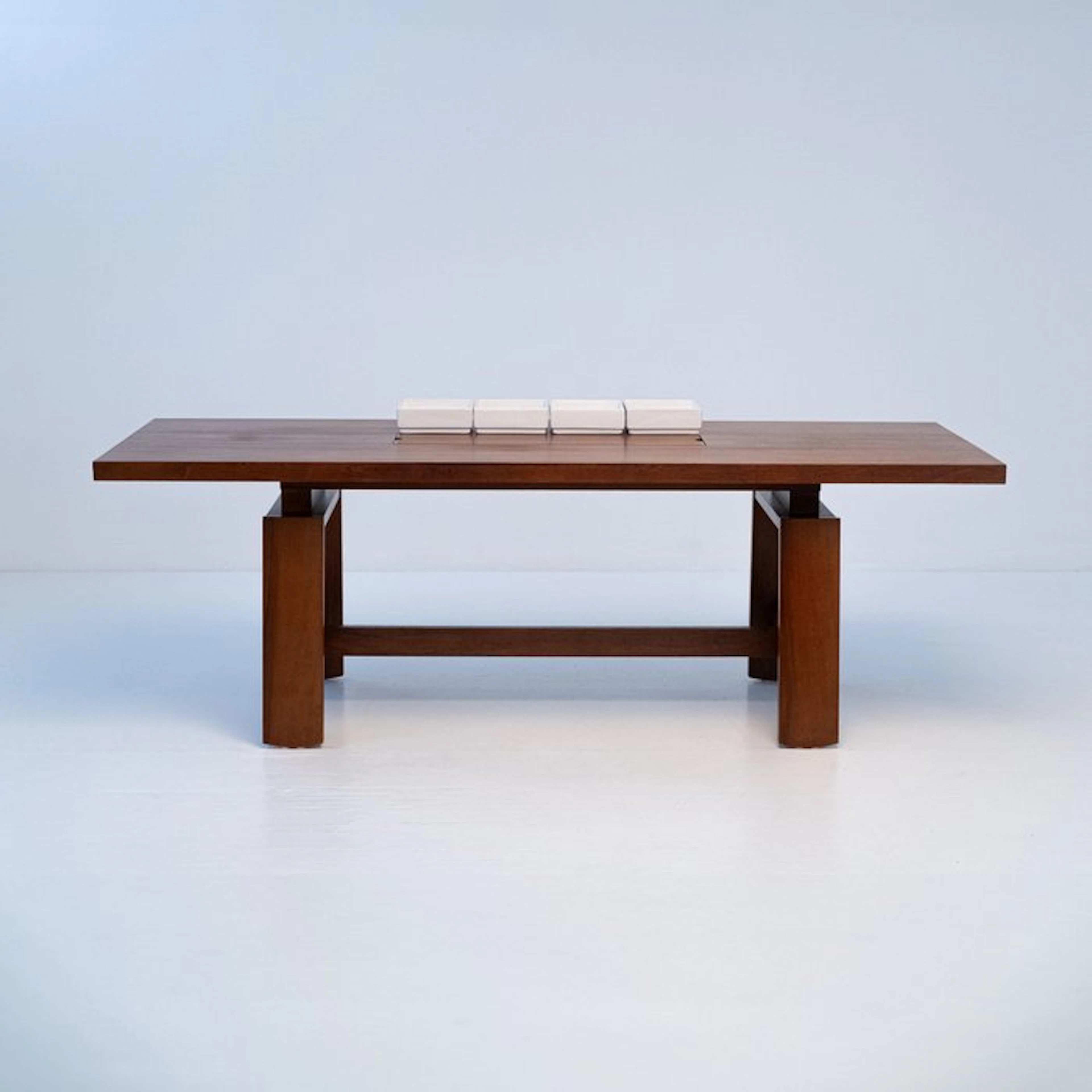 Bernini - Silvio Coppola - Table - Form 611 - Walnut