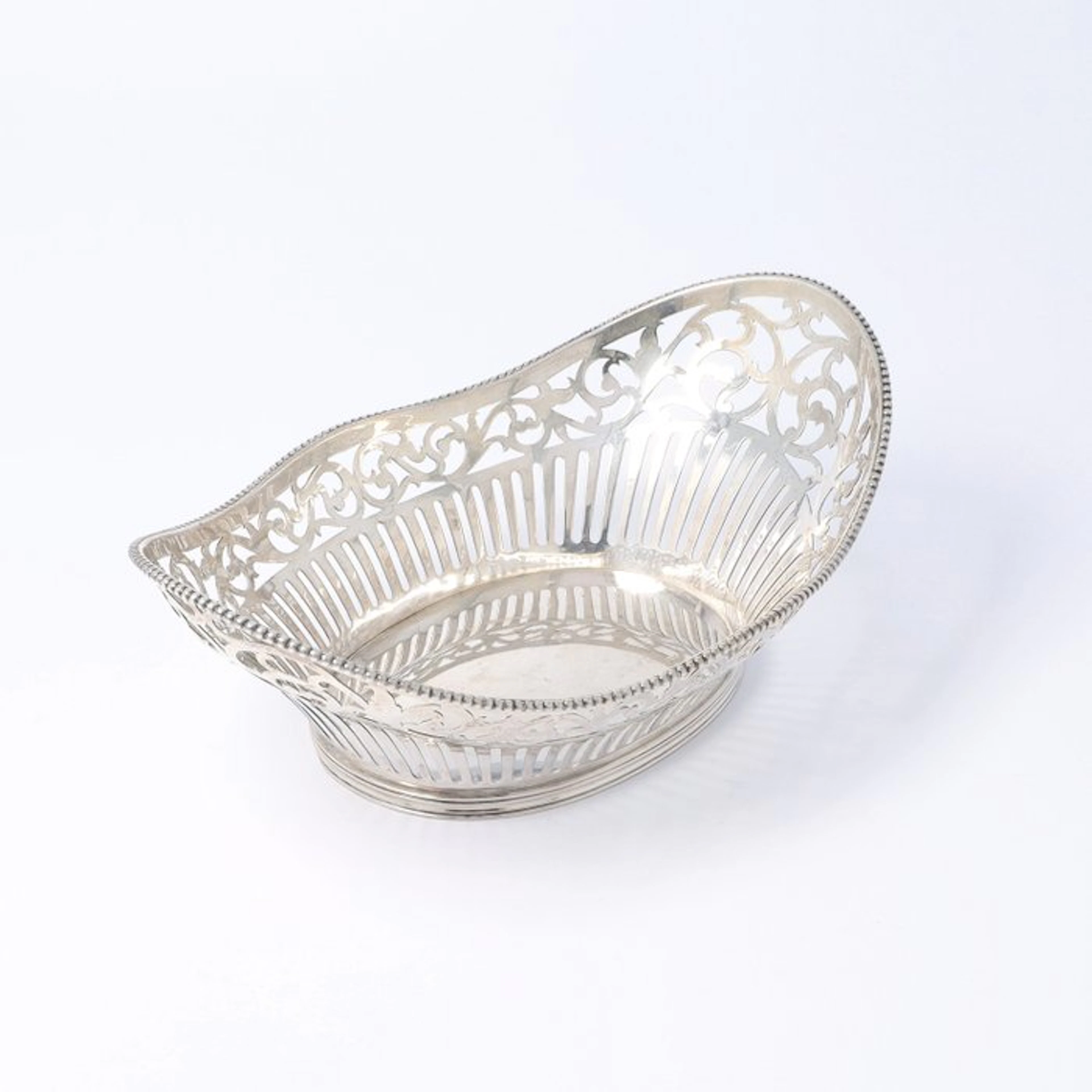 H. Schriek & Looren de Jong - Bonbon basket - .833 silver