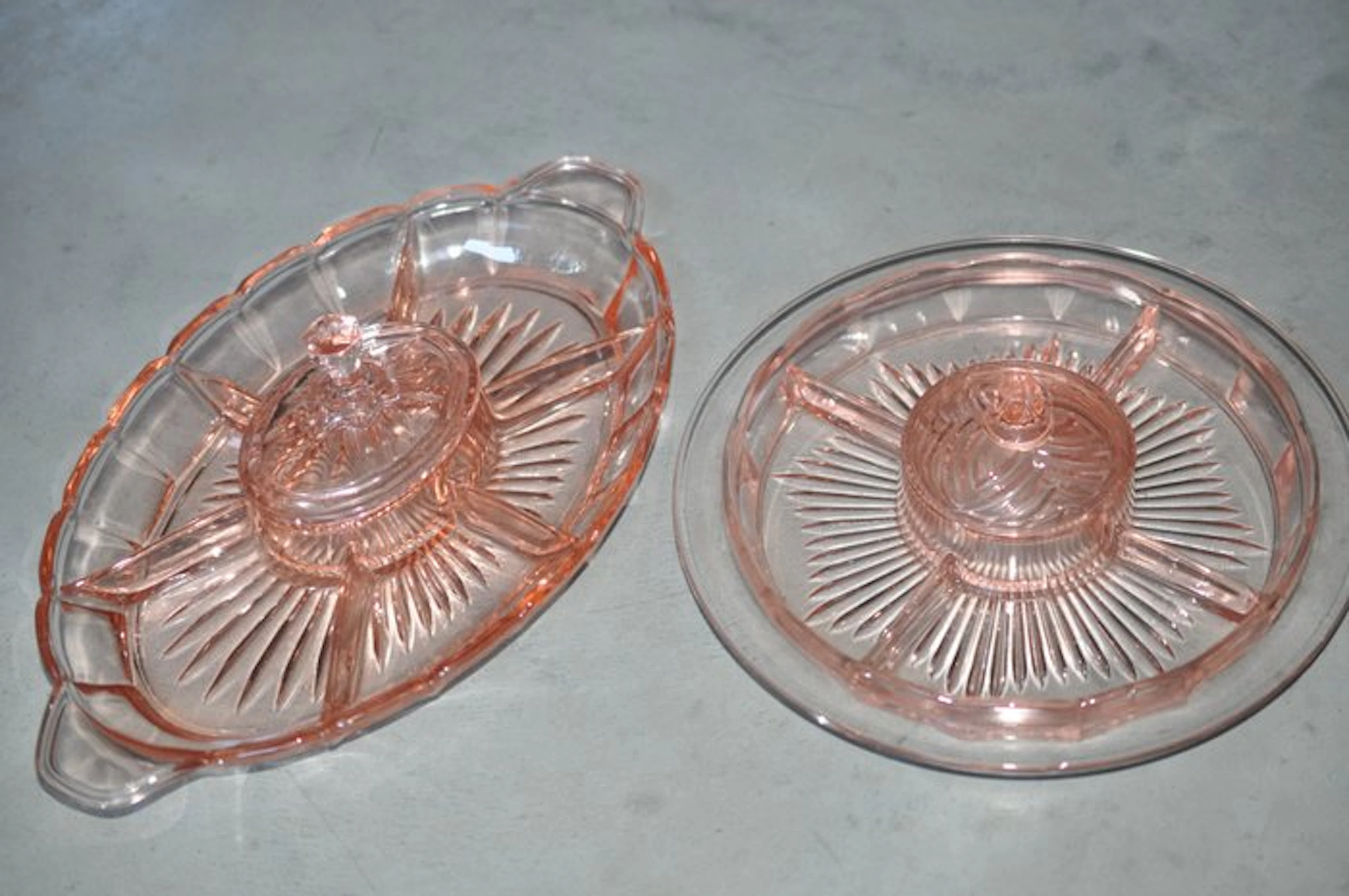 Val Saint Lambert - Platter (2) - Luxval - Pressed glass - Aperitif platter