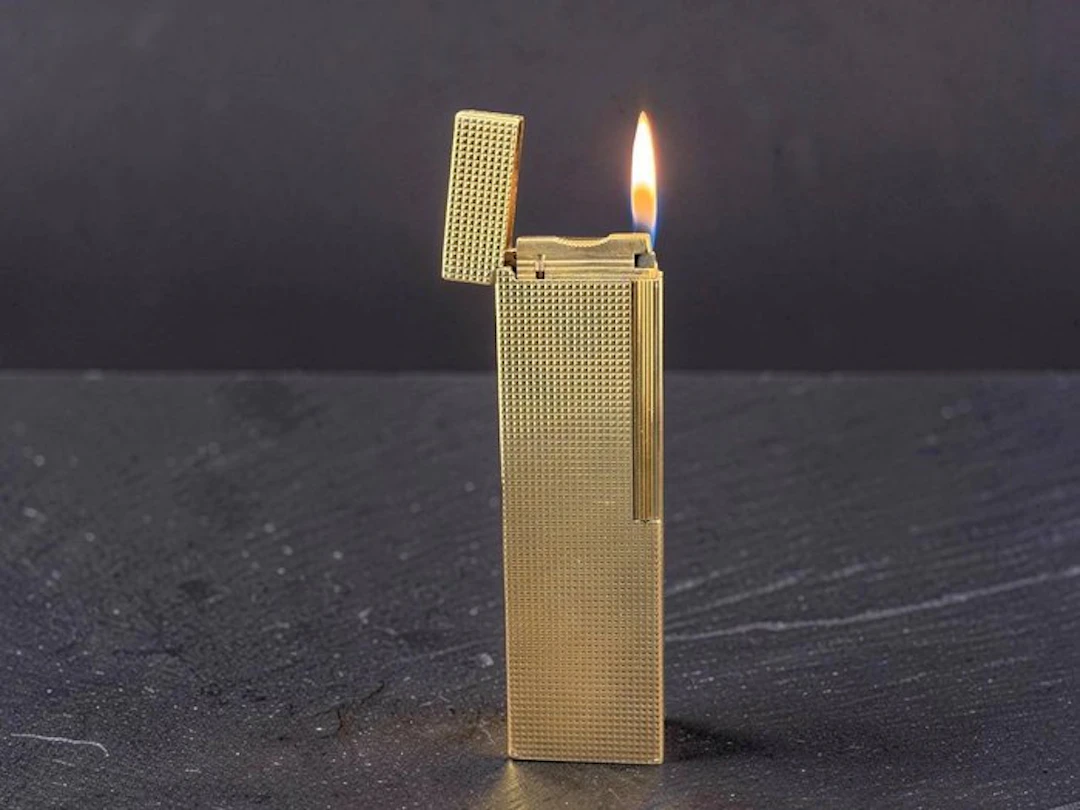 S.T. Dupont - Encendedor de mesa (Desk Lighter)...