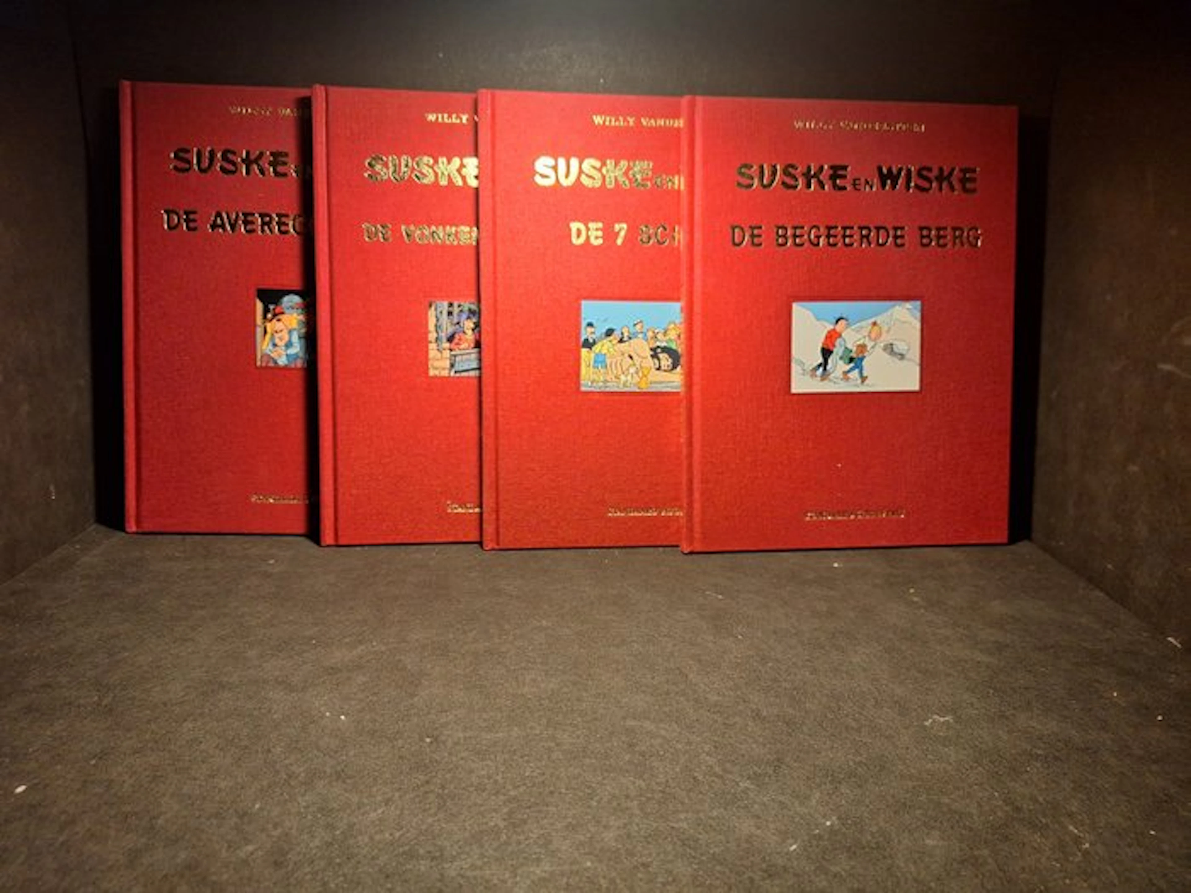 Suske en Wiske - De begeerde berg / De 7 schaken / De...
