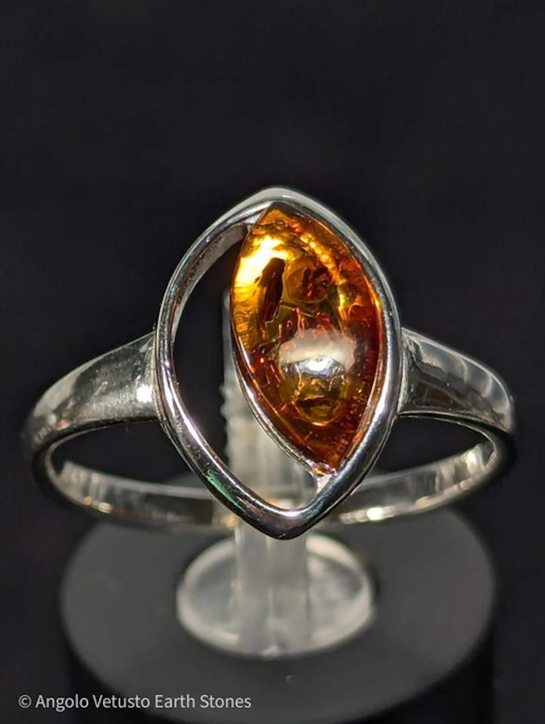 2.89 g - Natural Baltic Amber Ring – 925 Sterling Silver
