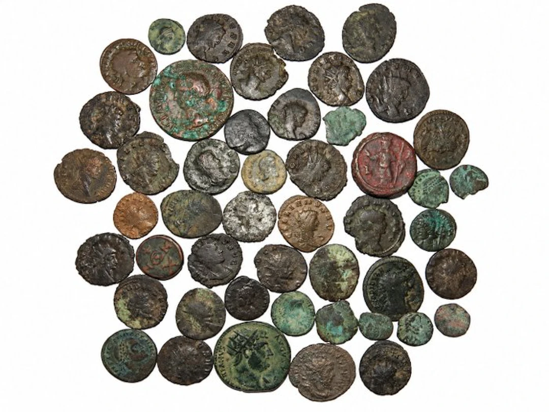 Roman Empire Lot de 47 monnaies – Empereurs divers (No reserve price)