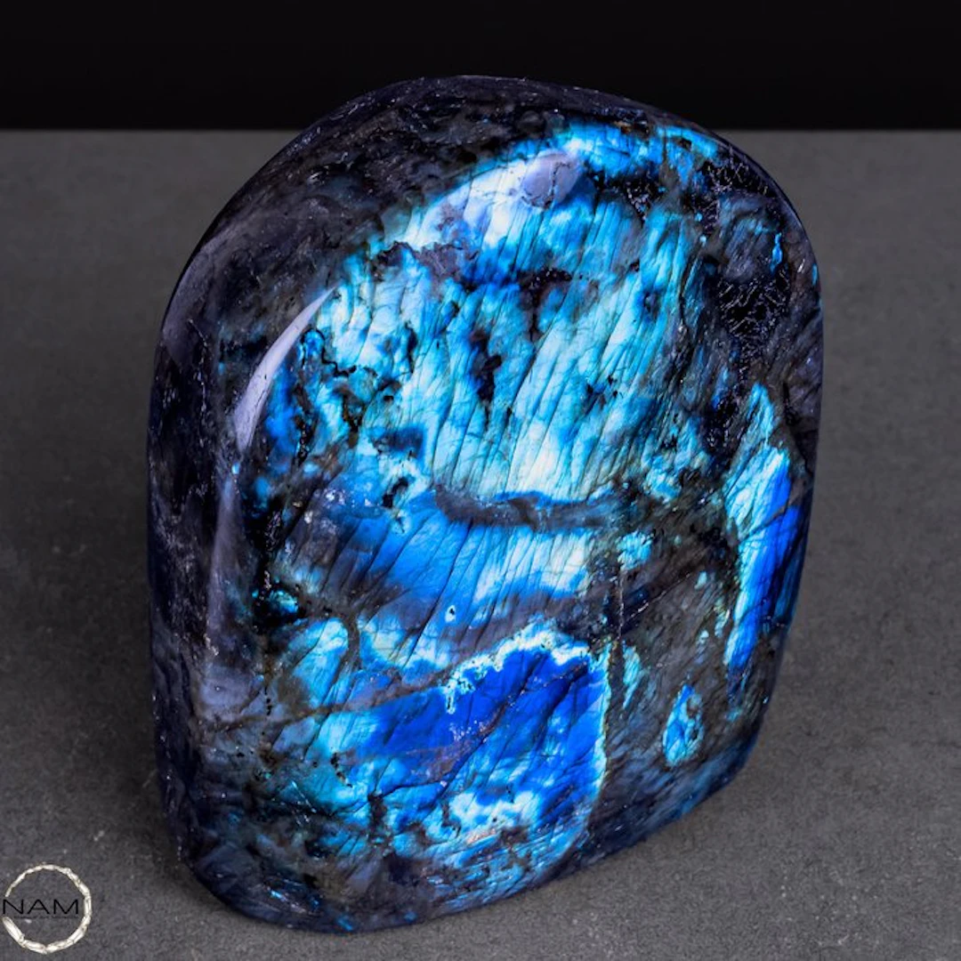 Natural labradorite freeform from Madagascar –...