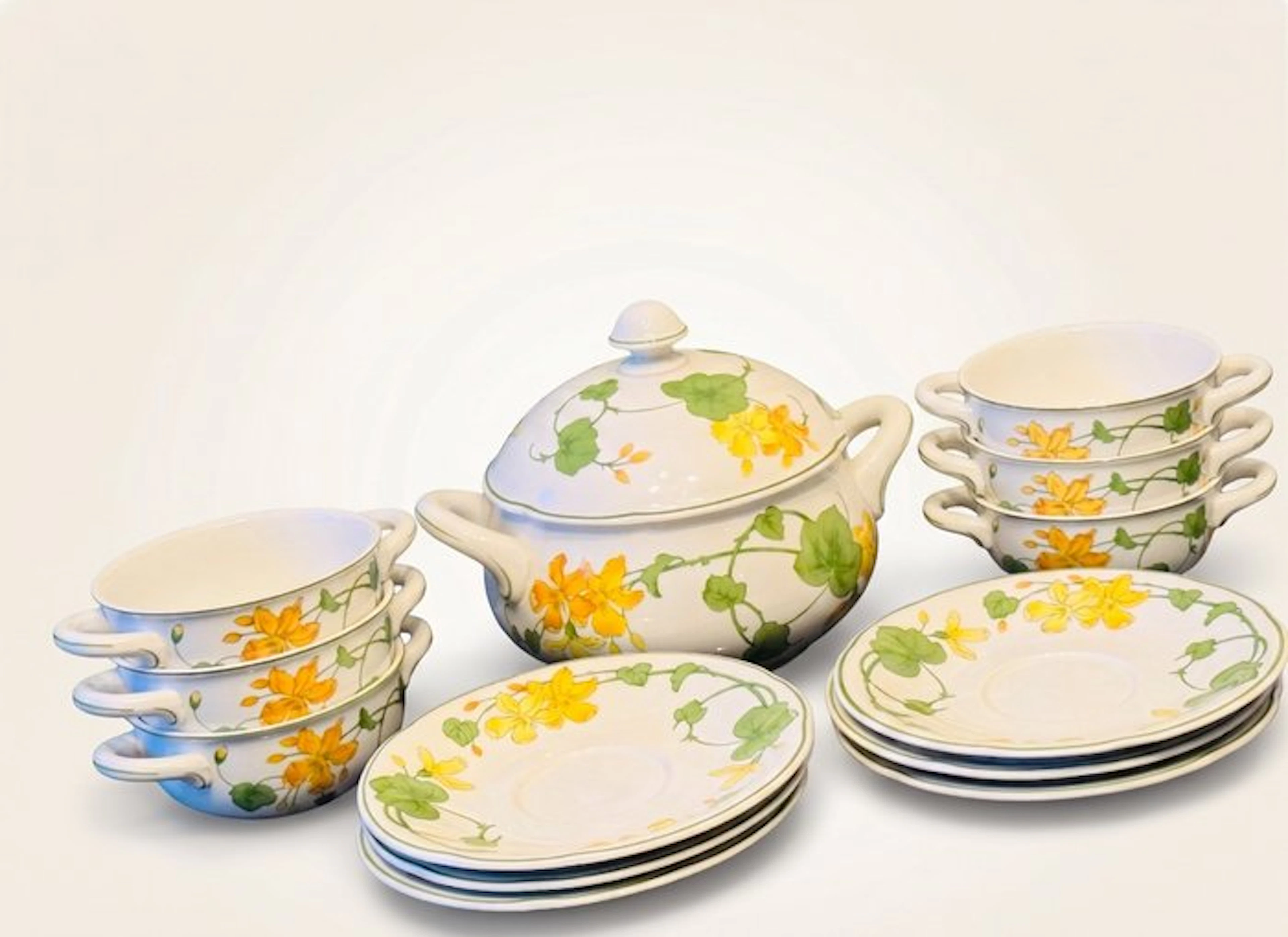 Villeroy & Boch - Tureen (13) - Geranium - Porcelain