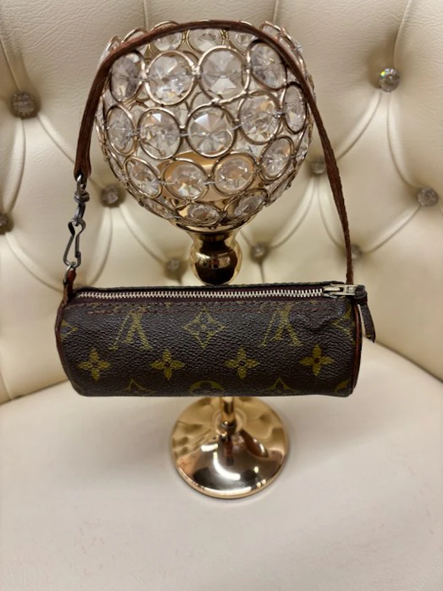 Louis Vuitton - Papillon - Handbag