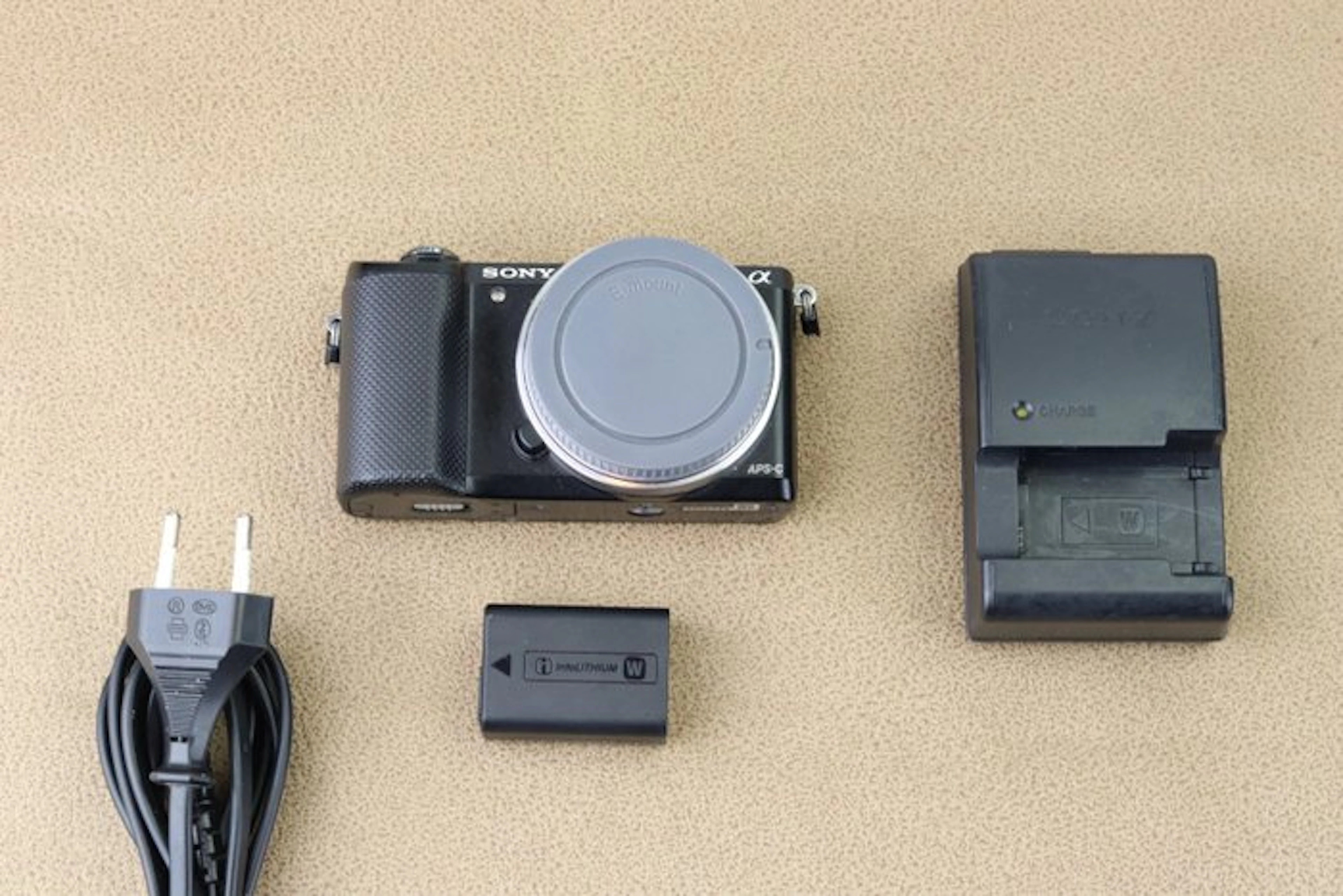 Sony Alpha A 5000 Body, 20.1MP + Accessoires Mirrorless camera