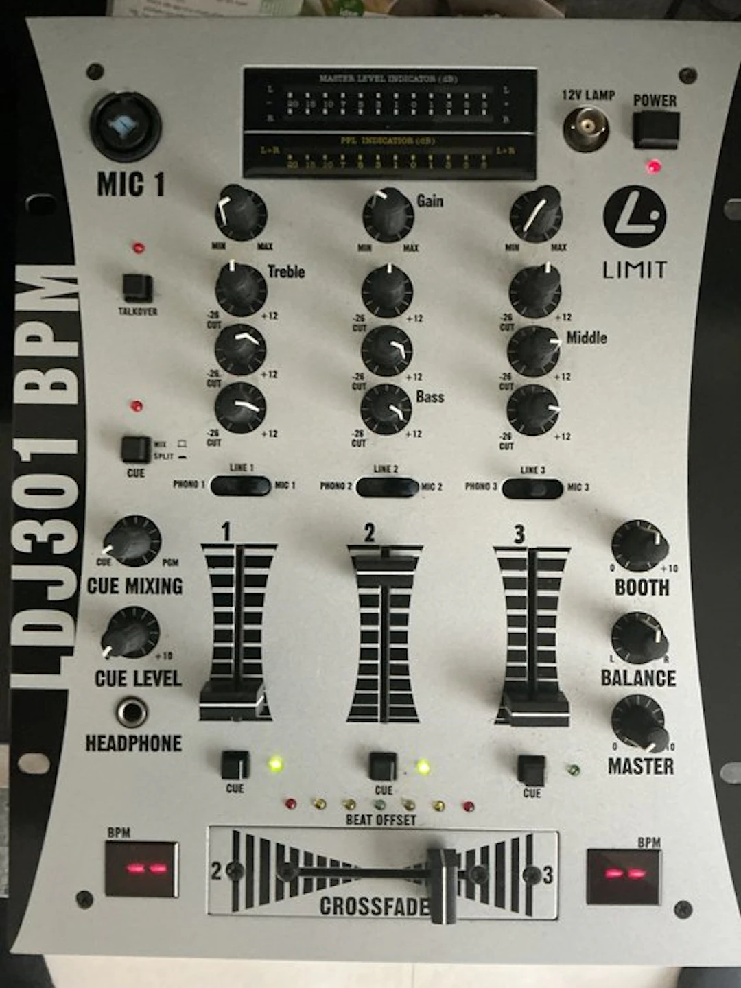Limit - LDJ301 BPM Analogue mixer