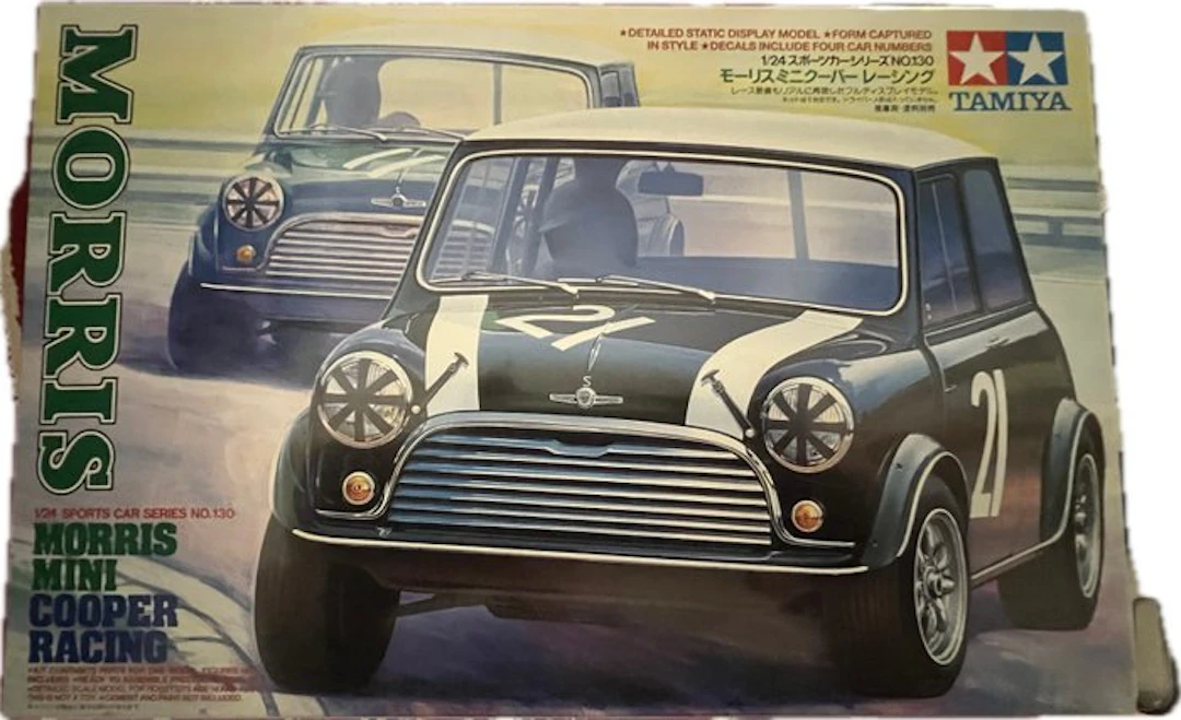 Tamiya 1:24 - Model sports car - Morris Mini Cooper Racing