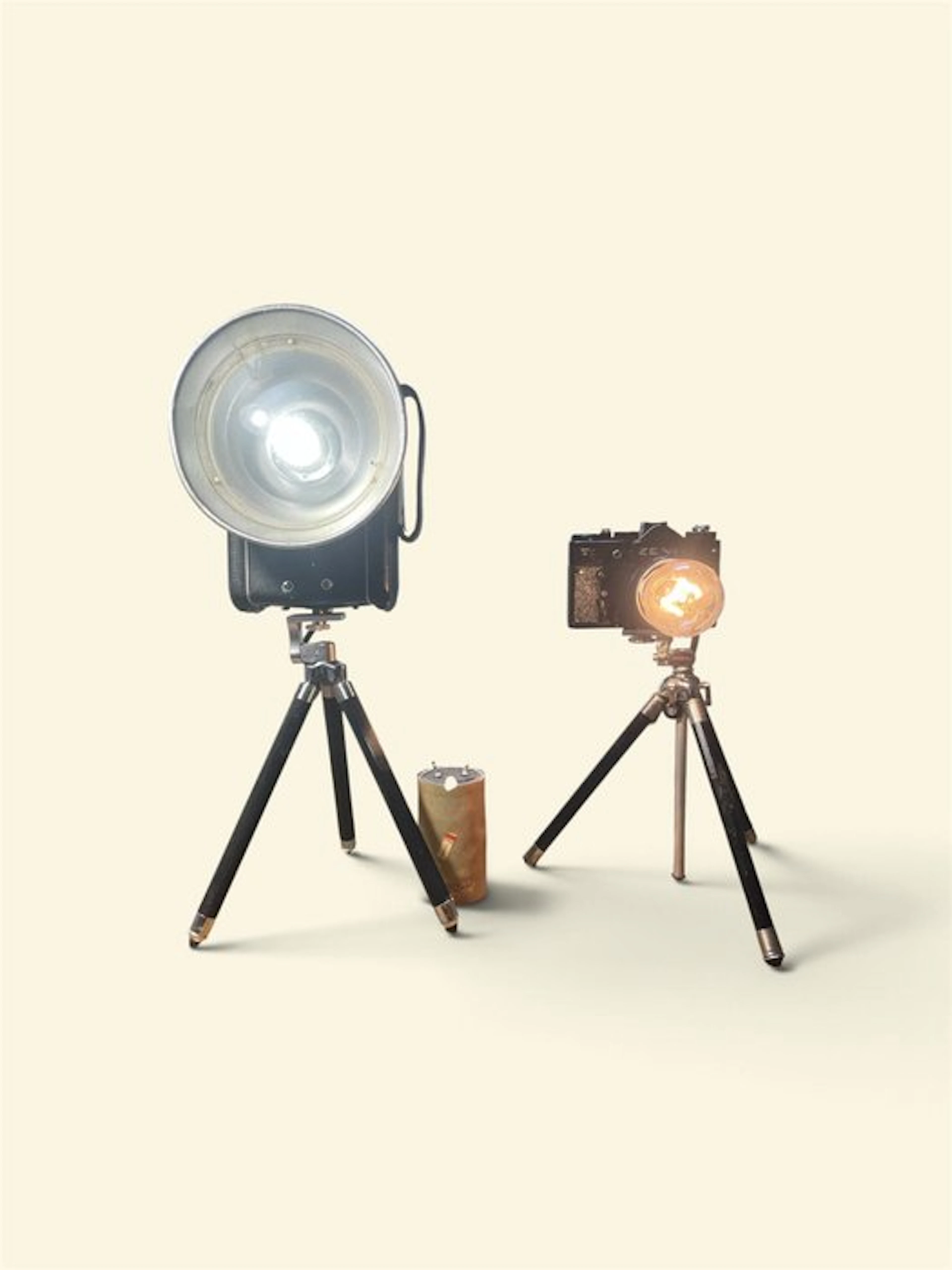 Mr Vintage - Tripod table lamp (4) - Steel, Plastic - 2 photographic lamps