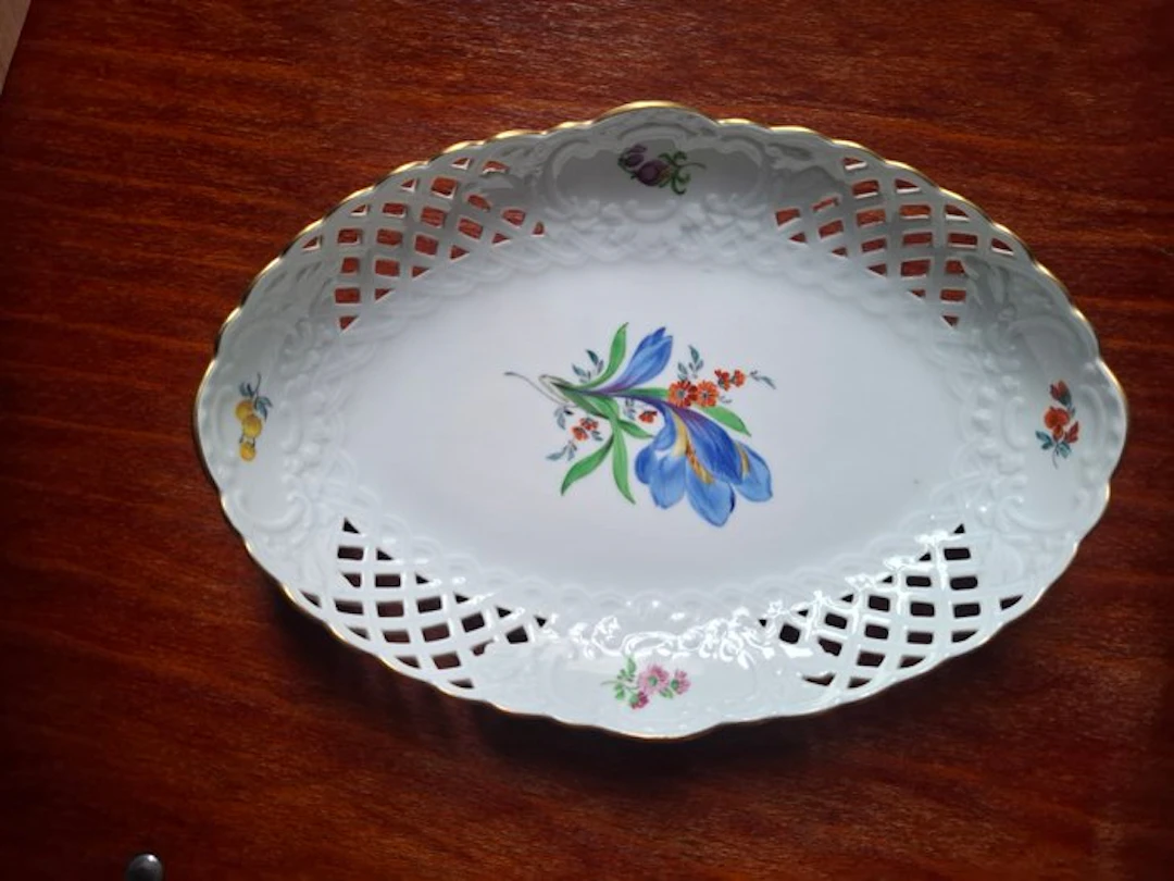 Meissen - Platter - Porcelain - Meissen openwork dish