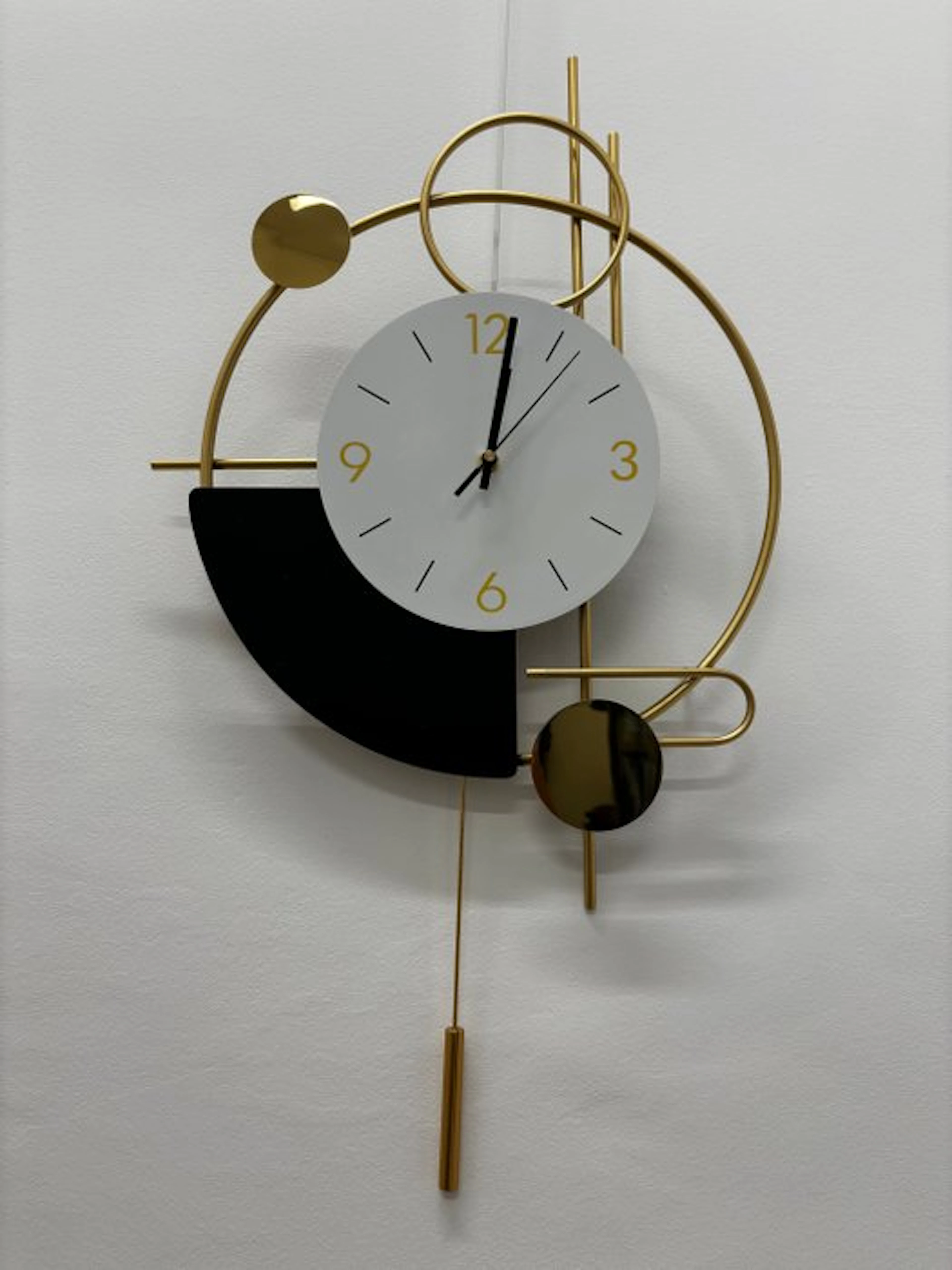Wall clock with a pendulum - Metal - 2000-2010