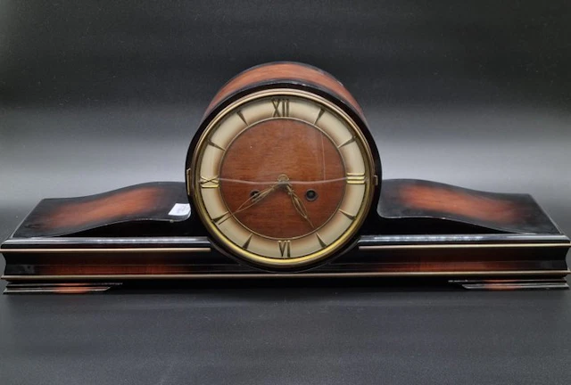 Clock - Art-Déco Kaminuhr – Elegante Tischuhr aus Holz...