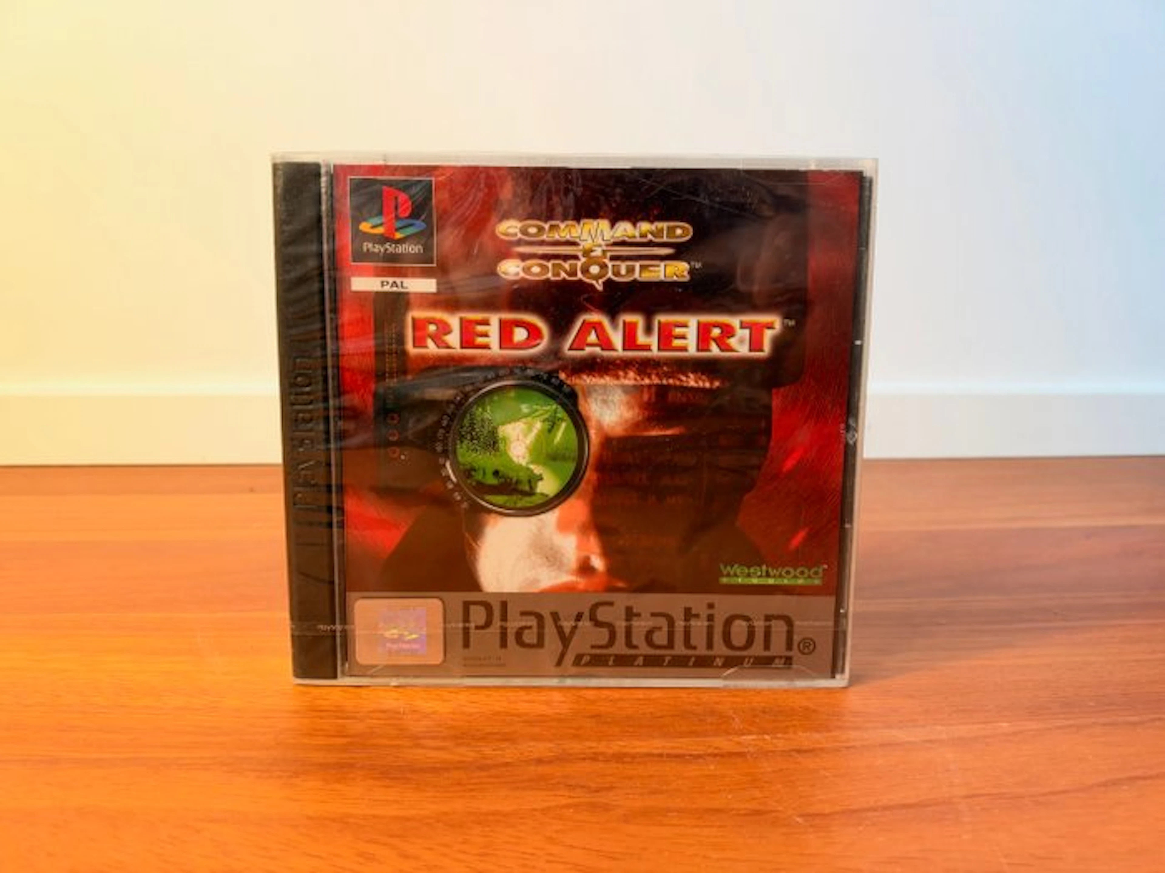 Sony - Playstation - Command & Conquer: Red Alert - Video...