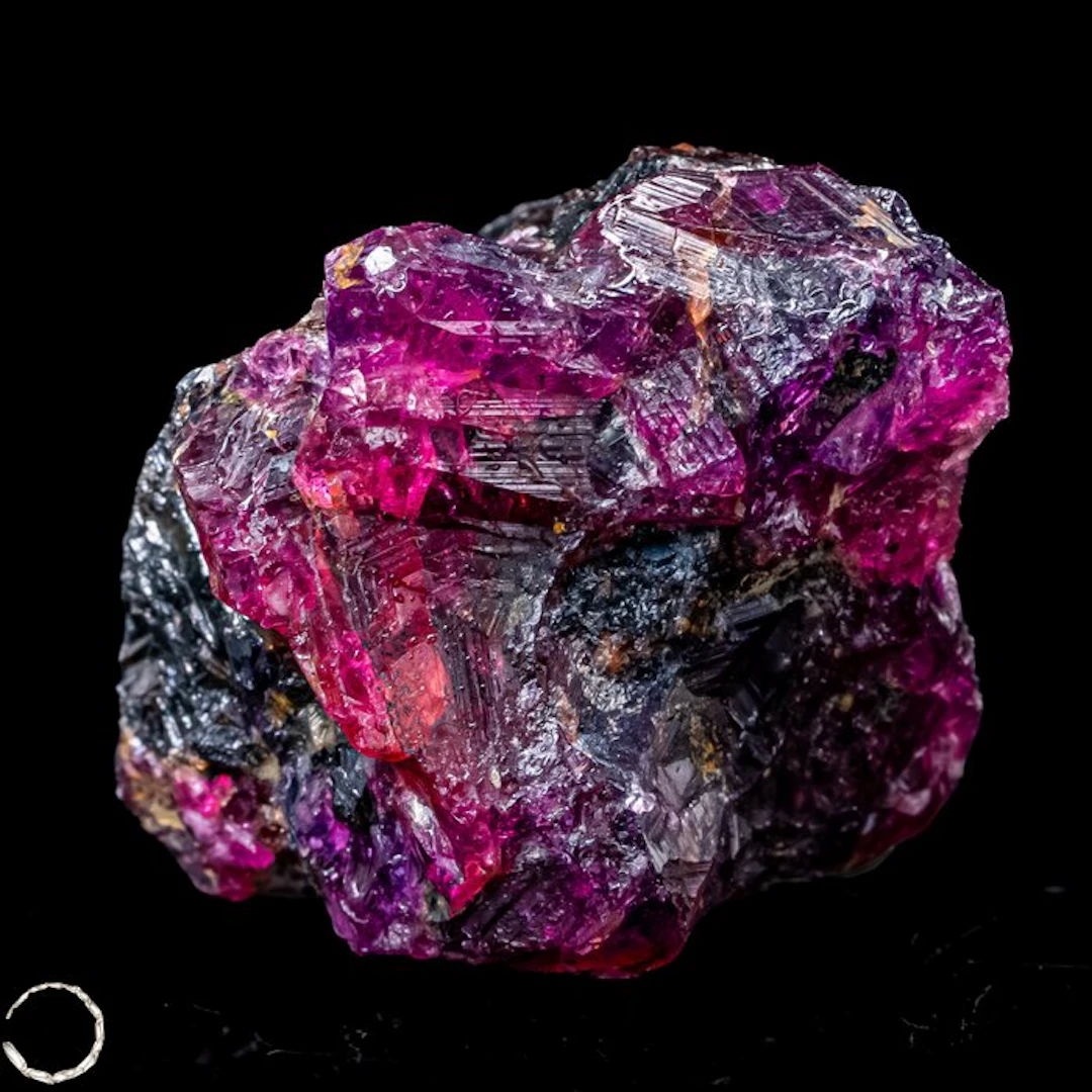 Padparadscha sapphire crystals – A fascinating display of...