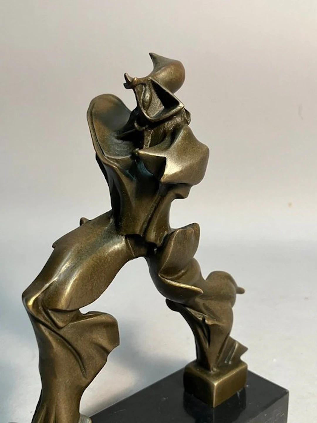 Sculpture, Forme uniche della continuità nello spazio - 18 cm - Bronze