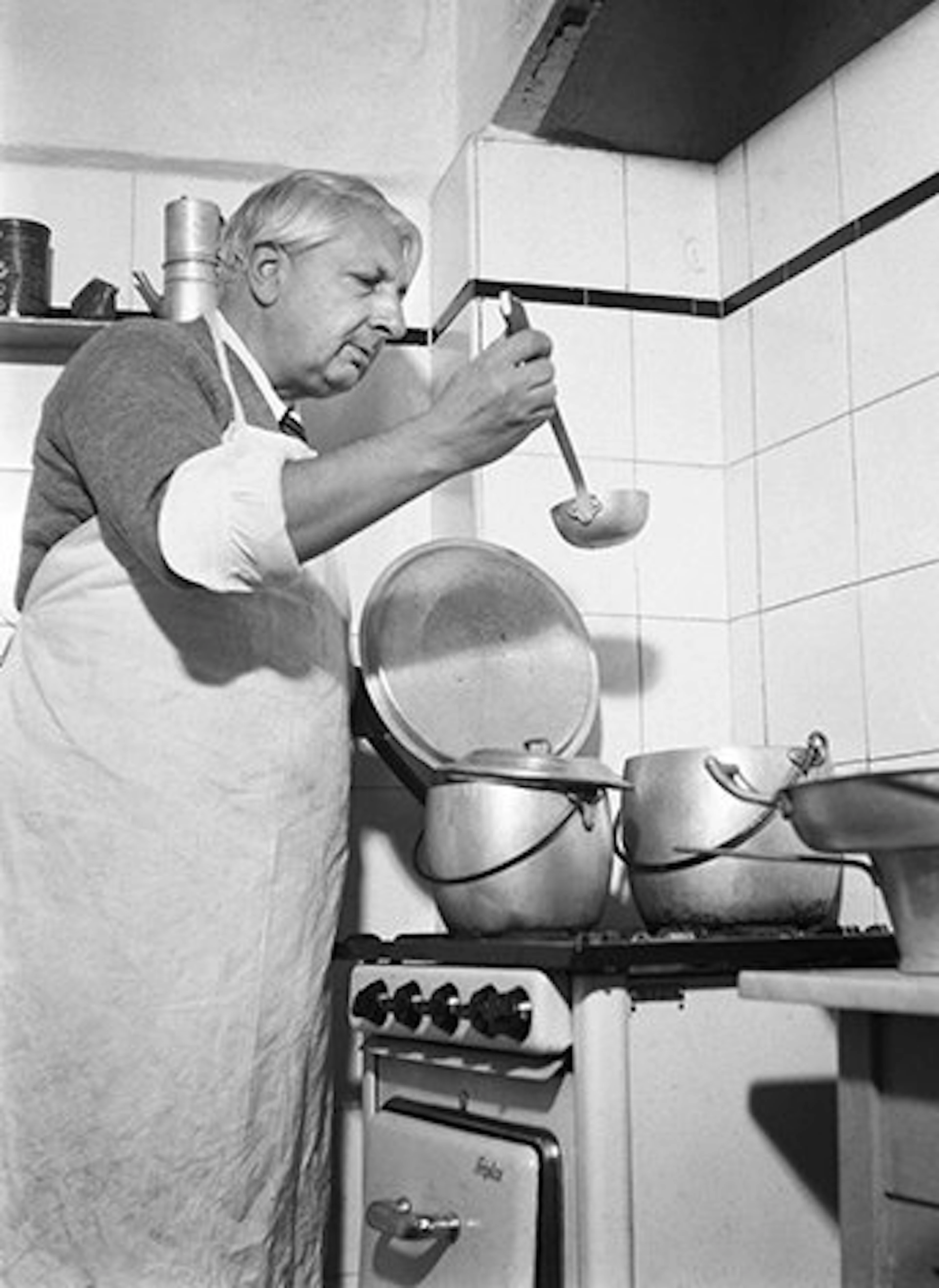 Camerapohoto Epoche/Vittorio Pavan - 30 totale-Giorgio De Chirico Ve.1948