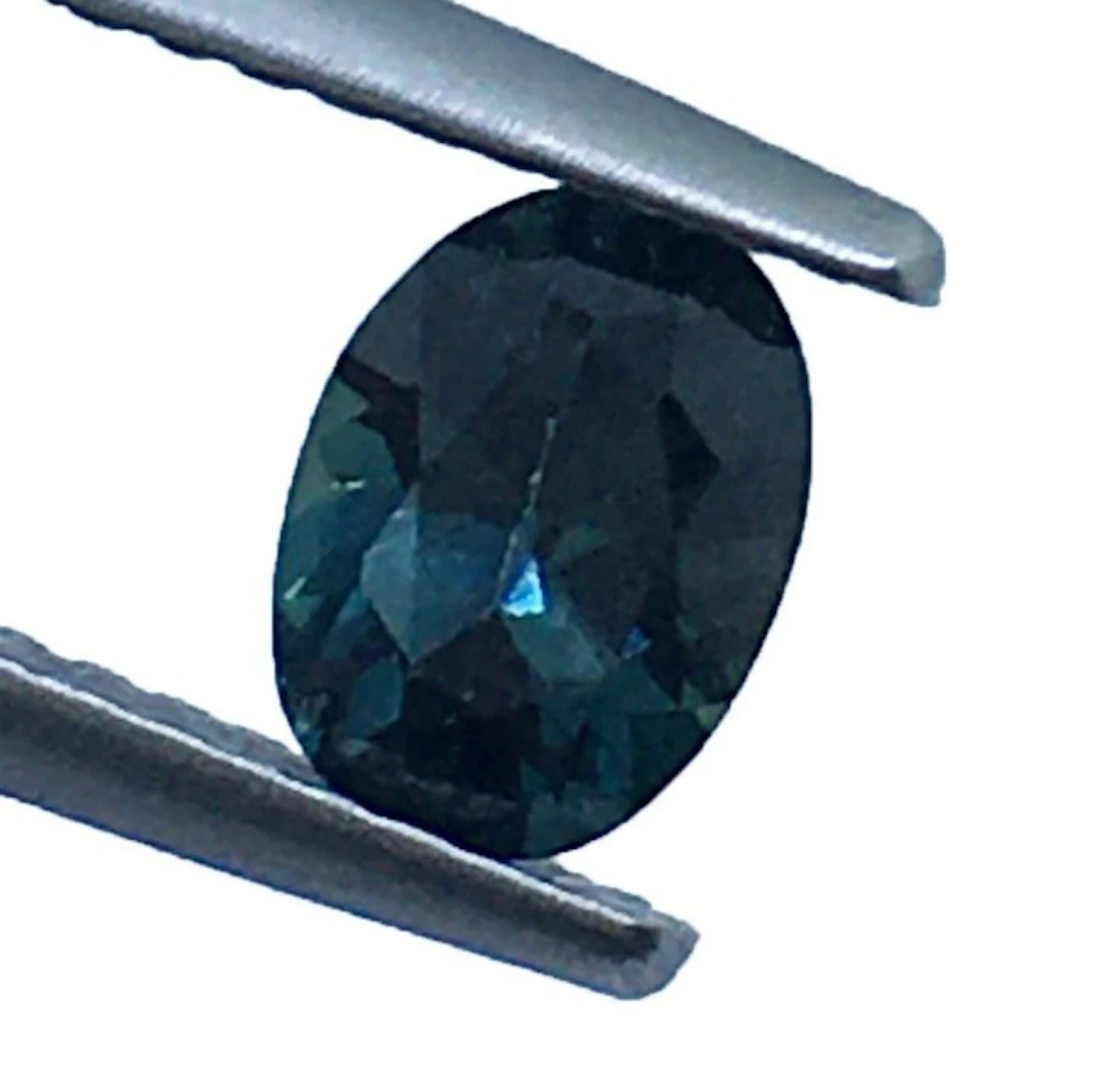 No reserve price - 1 pcs Blue, Green Sapphire - 0.88 ct - Bellerophon Gemlab