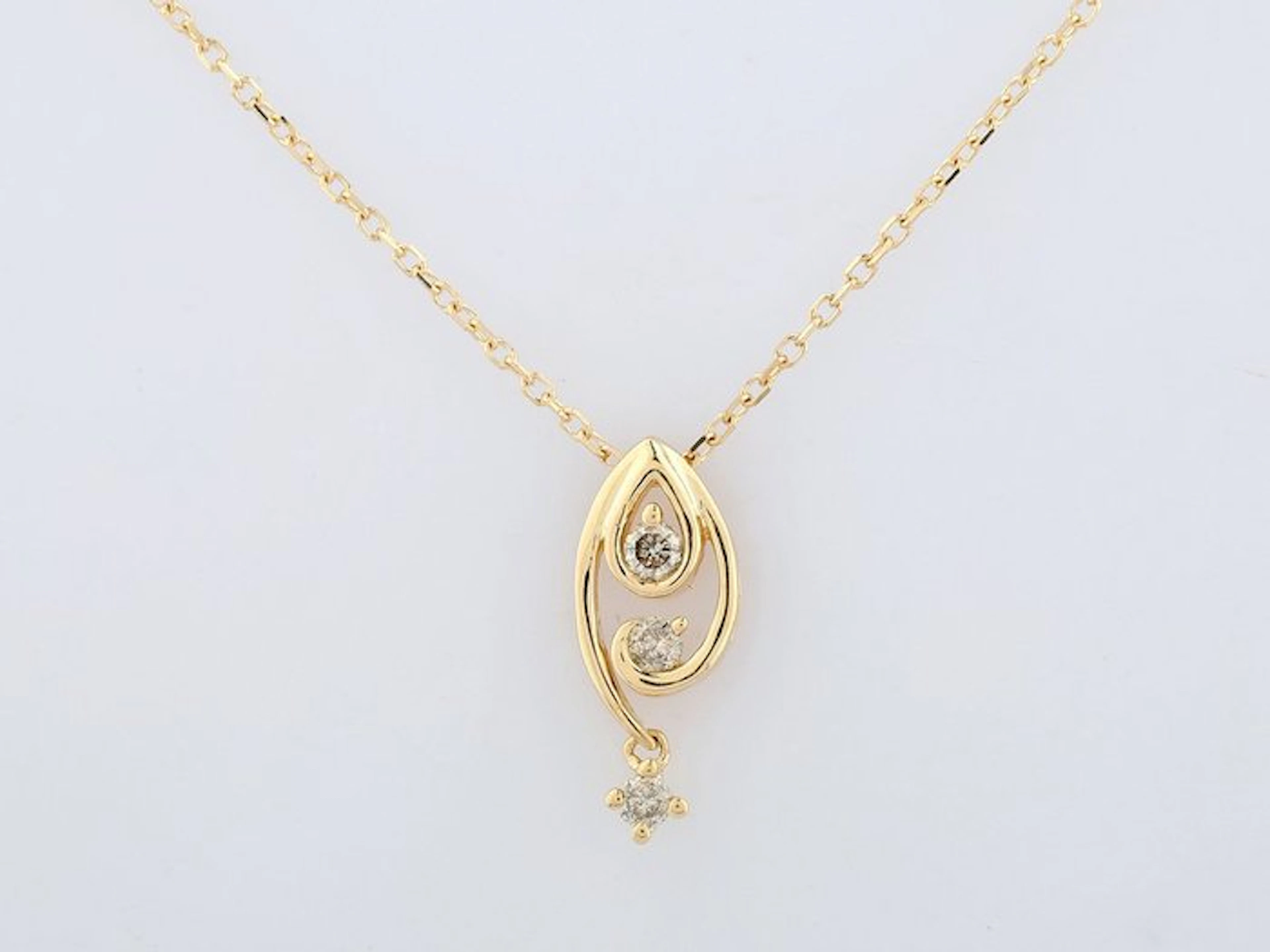 Necklace with pendant - 14 kt. Yellow gold - 0.10ct. tw. Diamond (Natural)