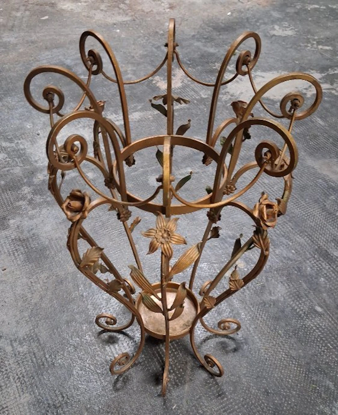 Umbrella stand/rack - Wrought iron - Golden wrought-iron umbrella stand.